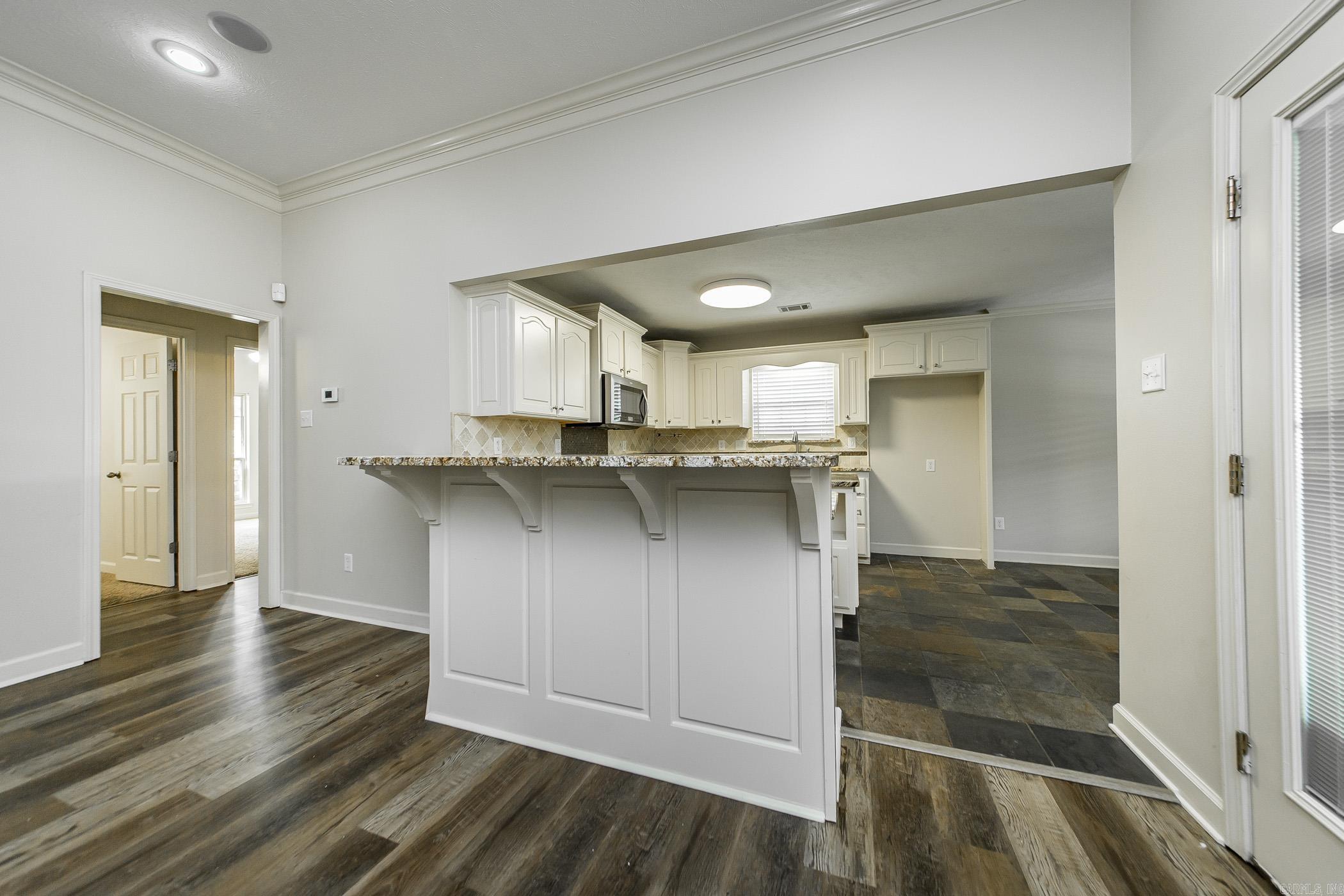 130 Alma  Austin, AR