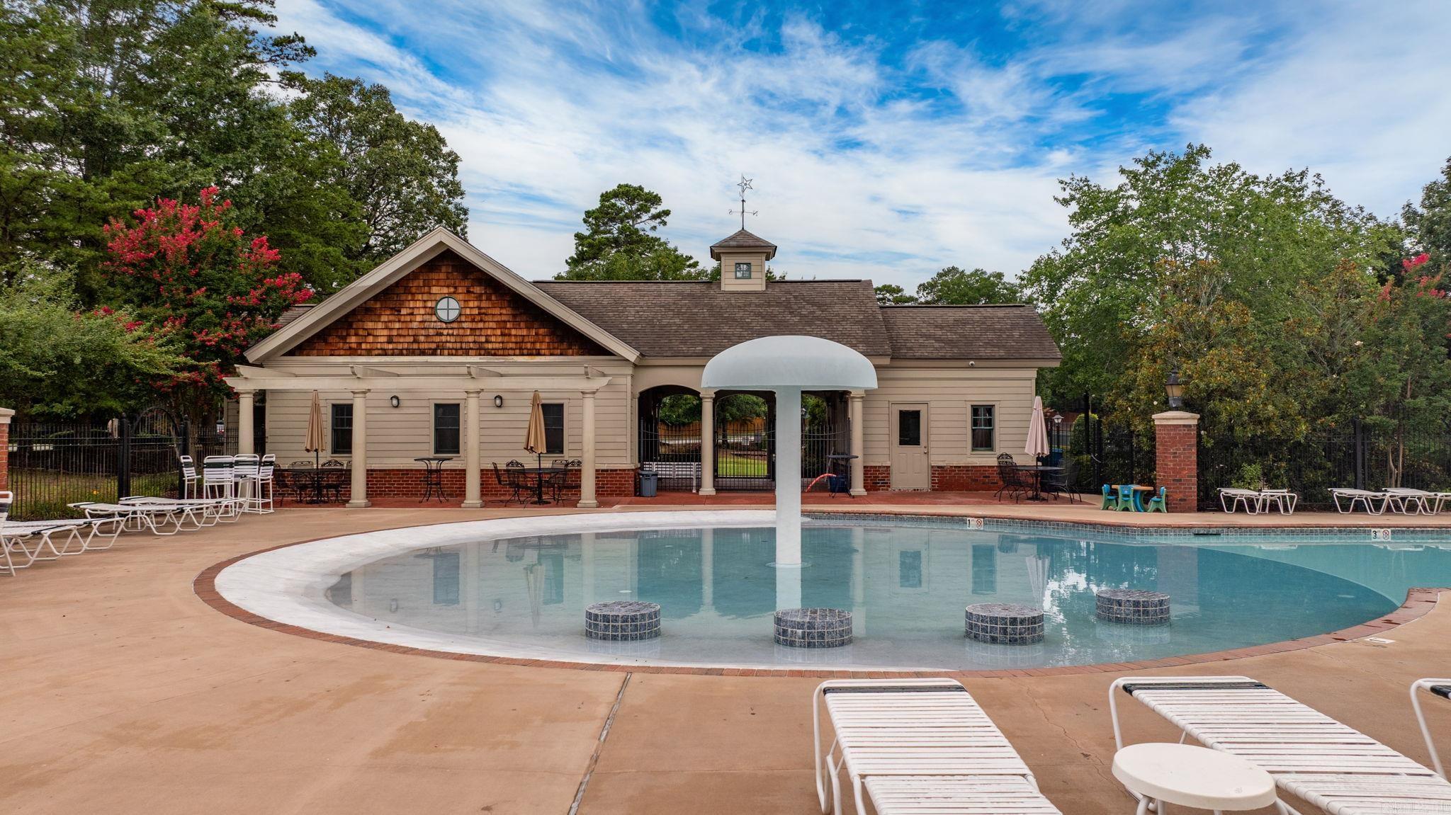 18 Village Grove  Little Rock, AR