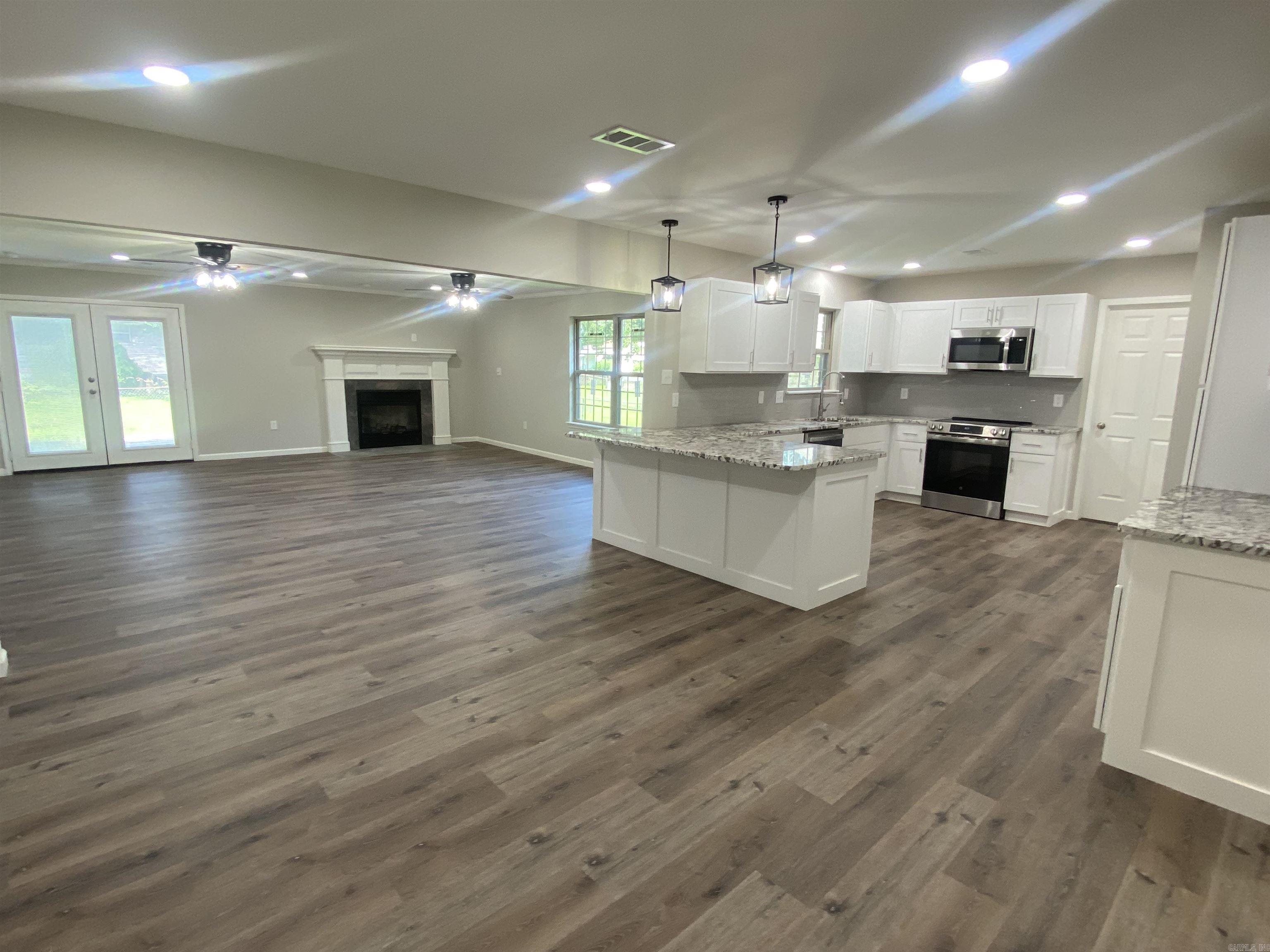 1812 N James  Jacksonville, AR