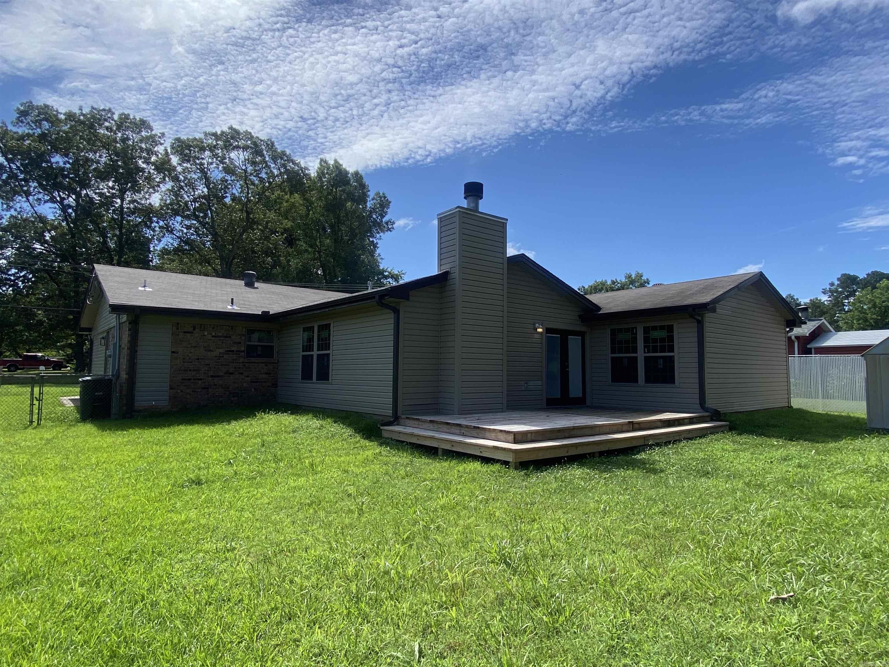1812 N James  Jacksonville, AR