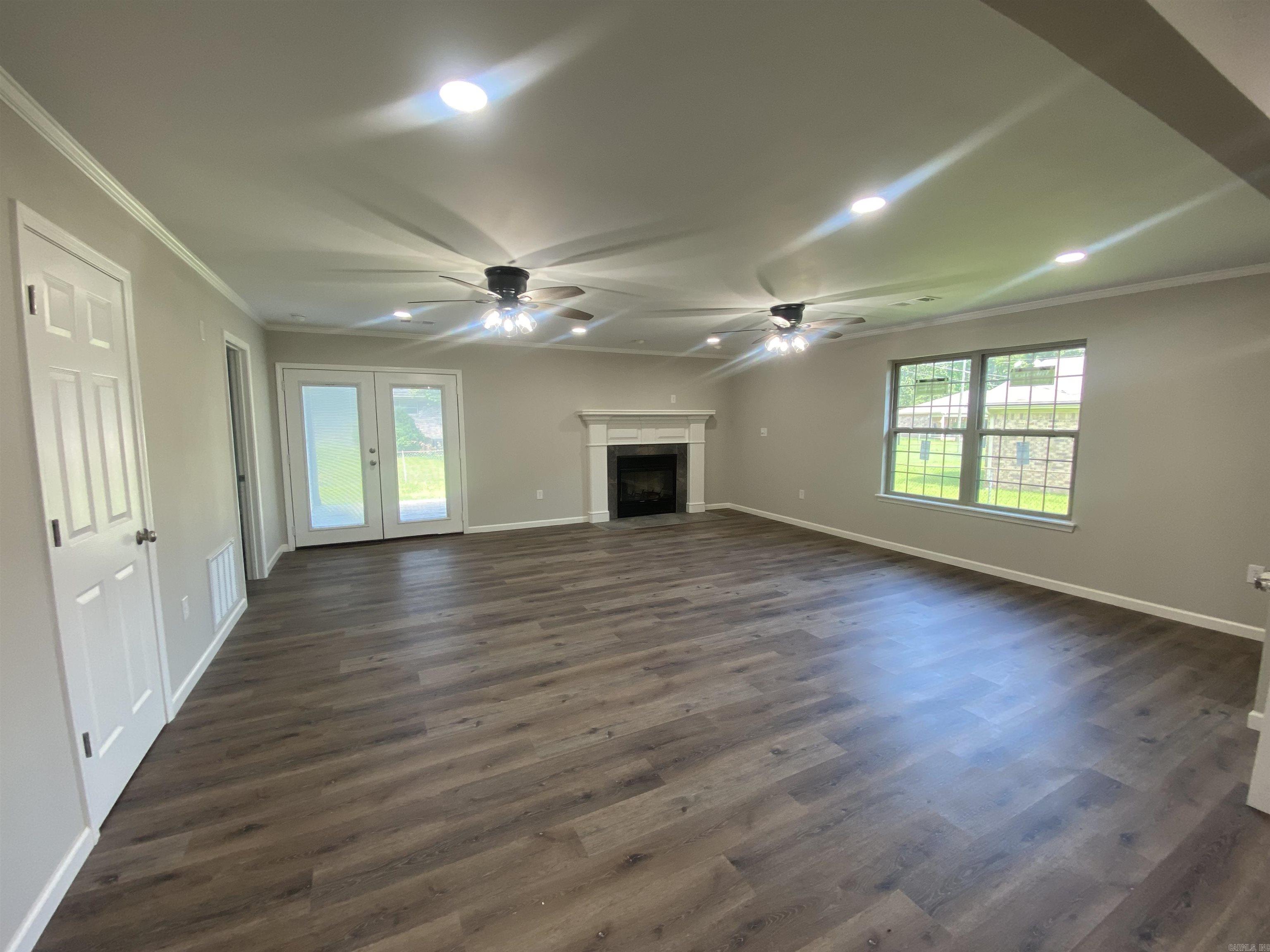 1812 N James  Jacksonville, AR