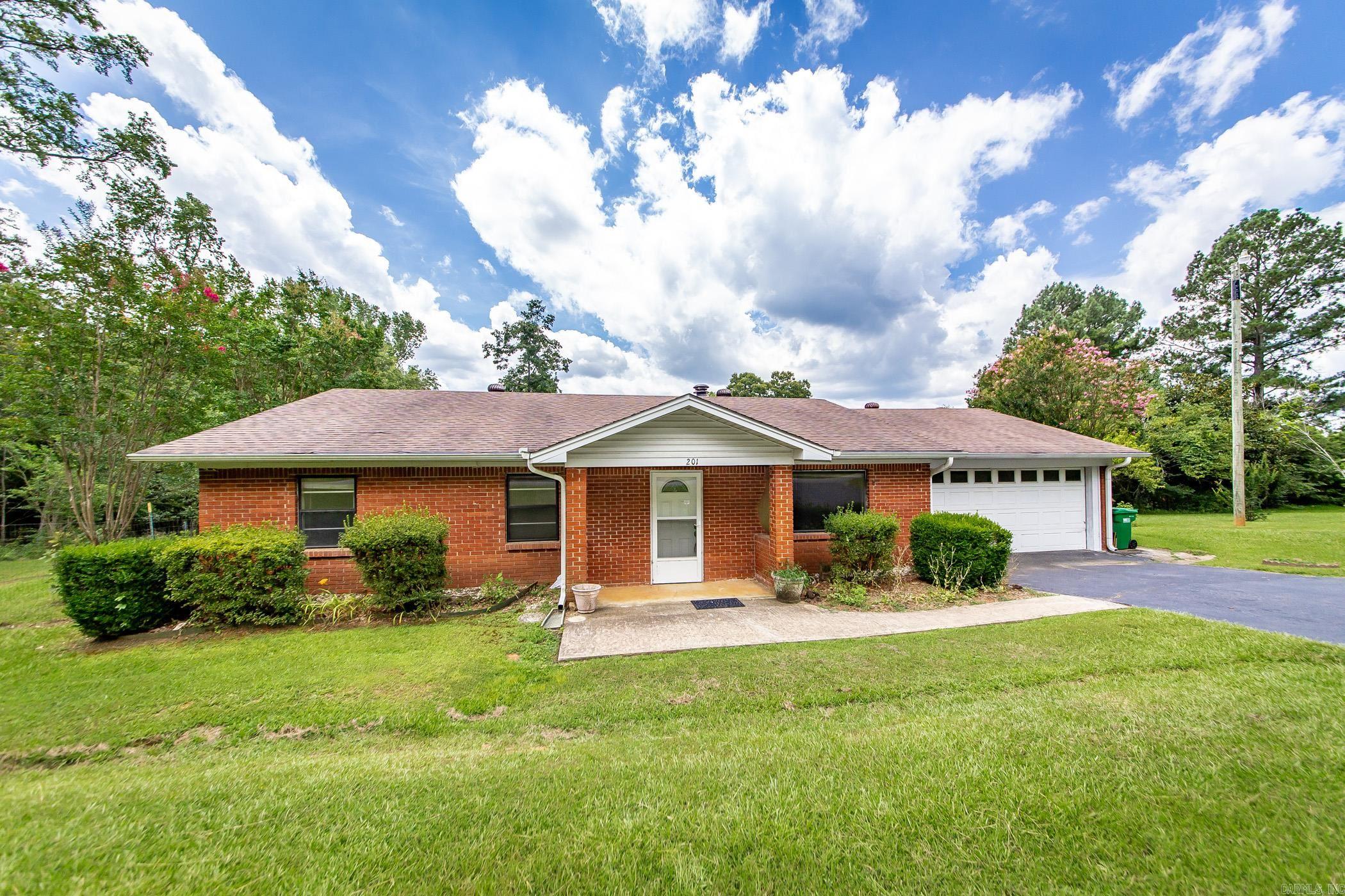 201 W Carmichael  Cabot, AR