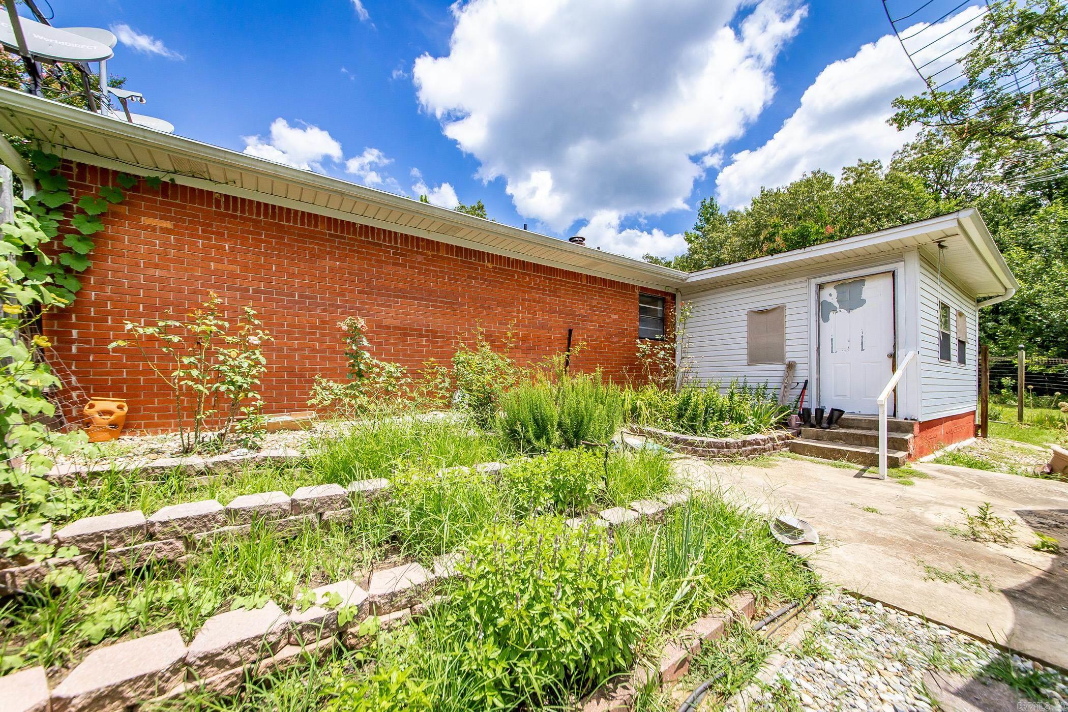 201 W Carmichael  Cabot, AR