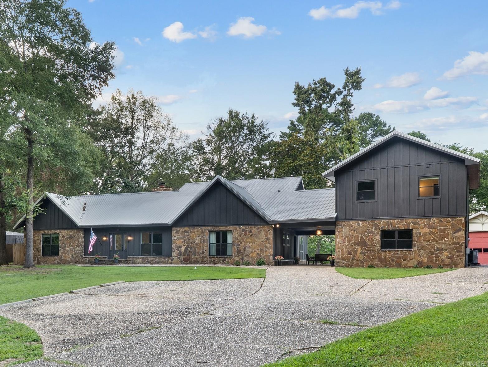 18 Riviera Drive  Conway, AR