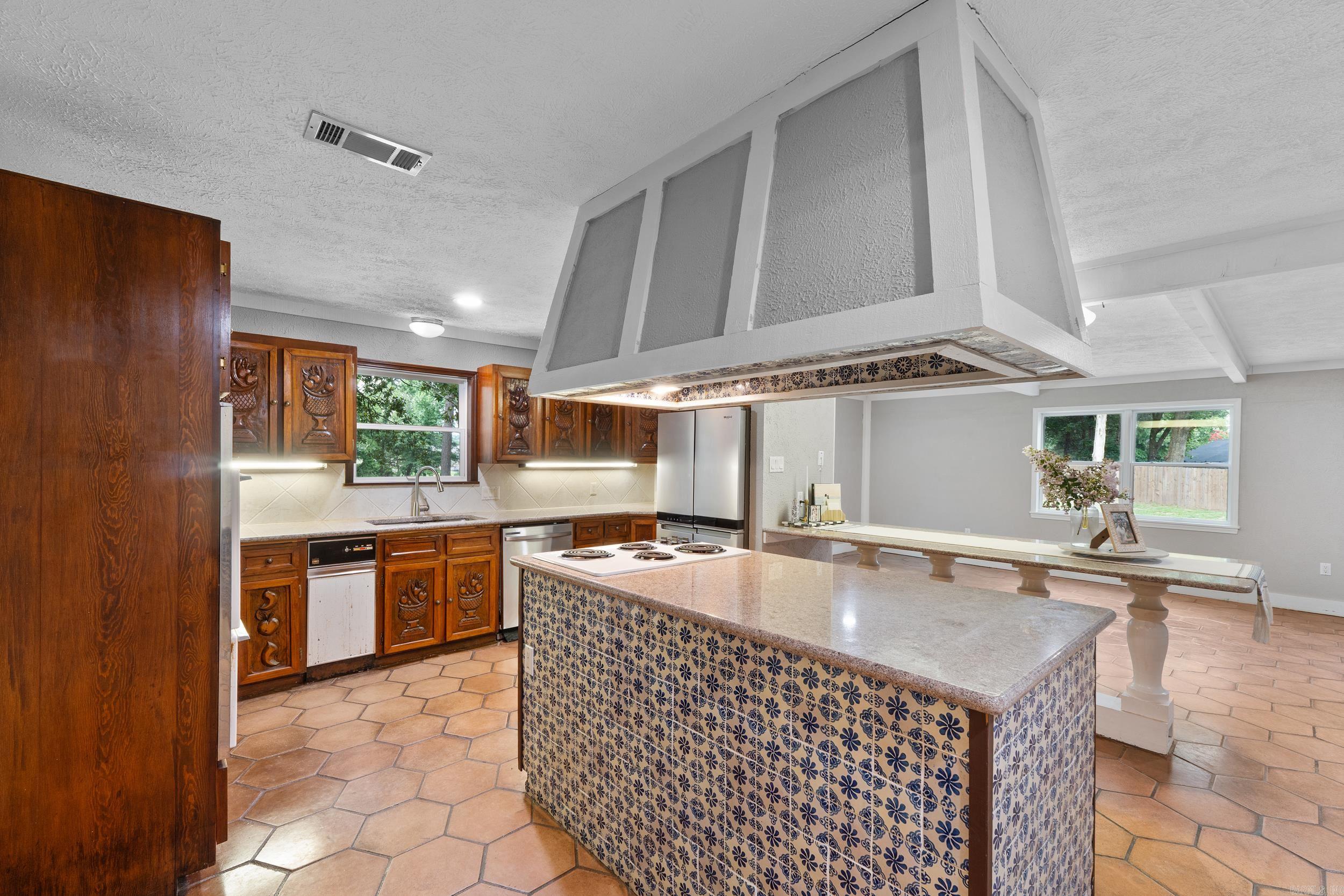 18 Riviera Drive  Conway, AR