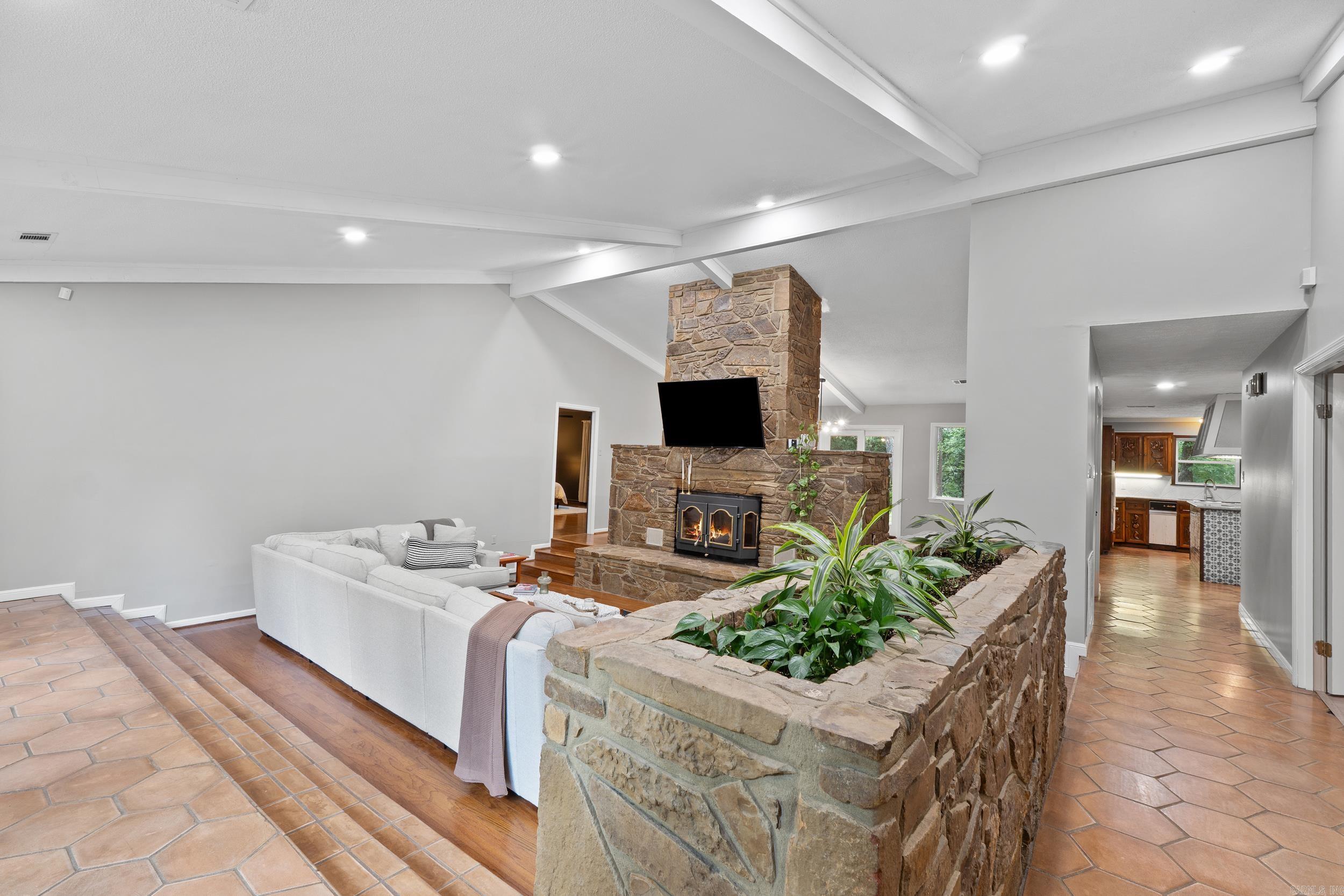 18 Riviera Drive  Conway, AR