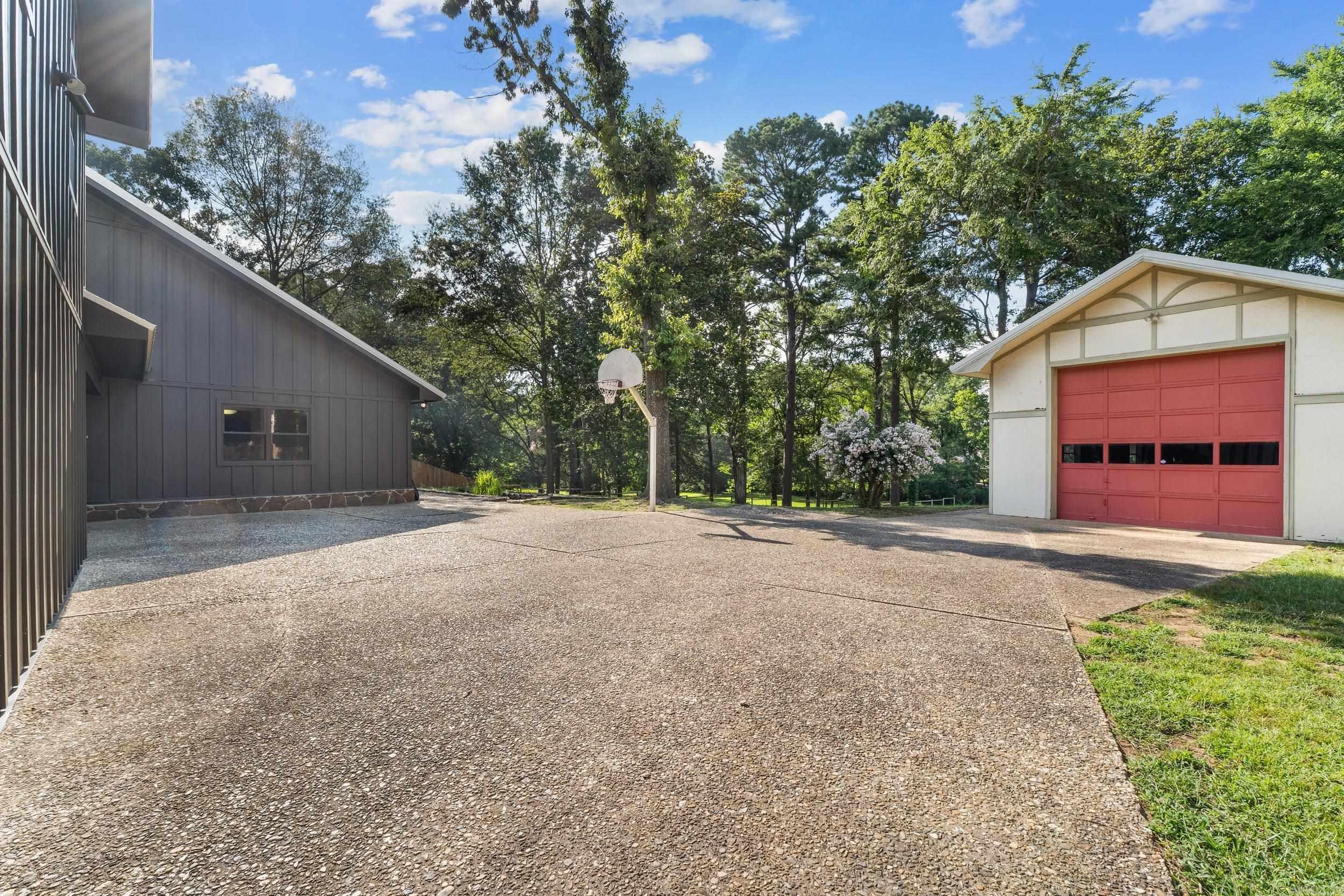 18 Riviera Drive  Conway, AR