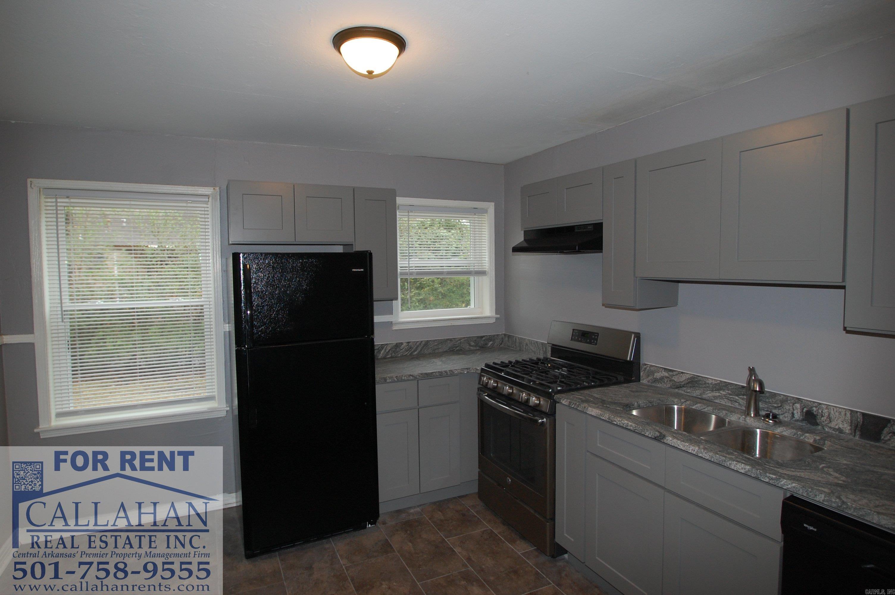 317/319 W I  North Little Rock, AR