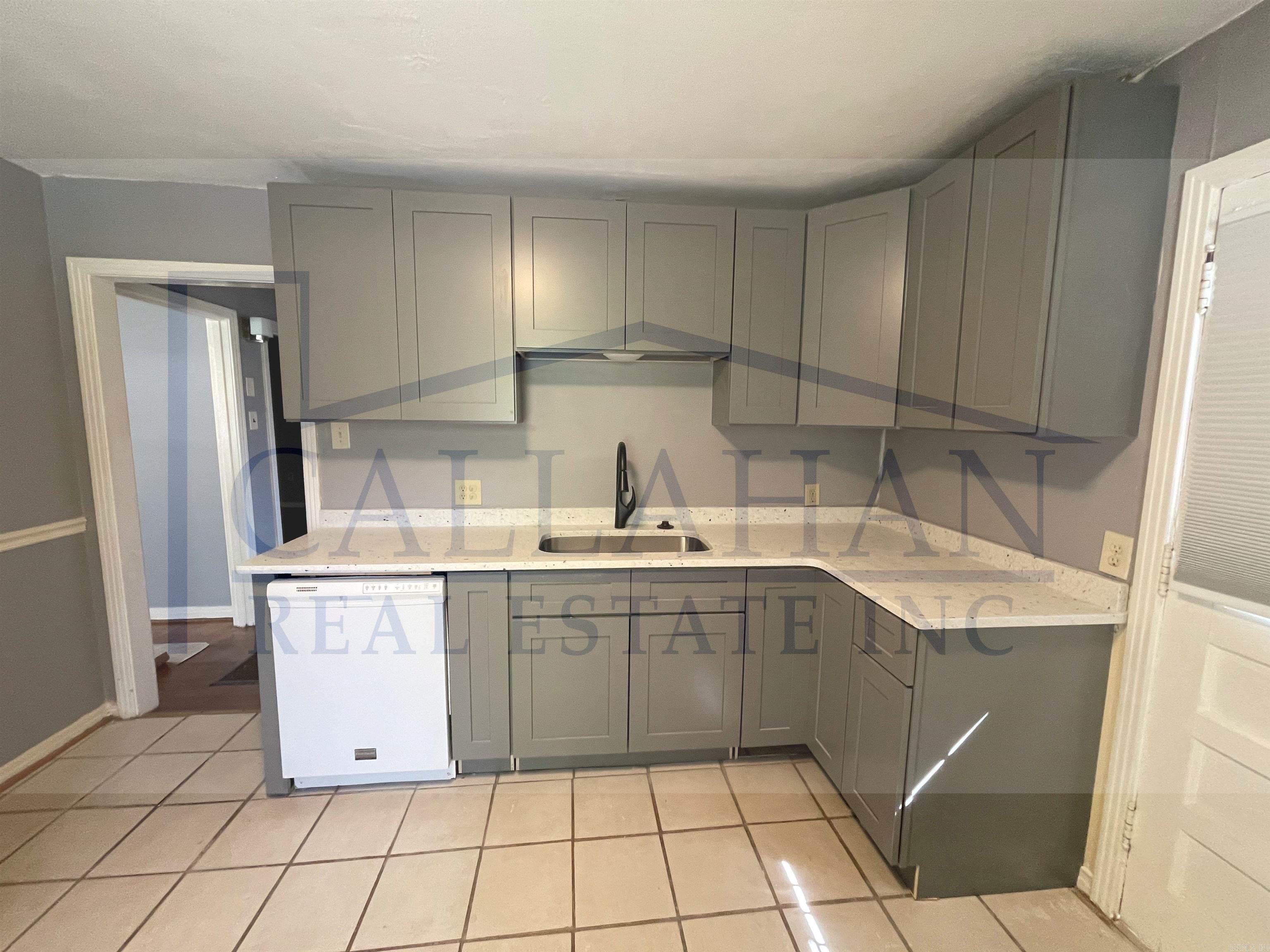 215/217 W I  North Little Rock, AR