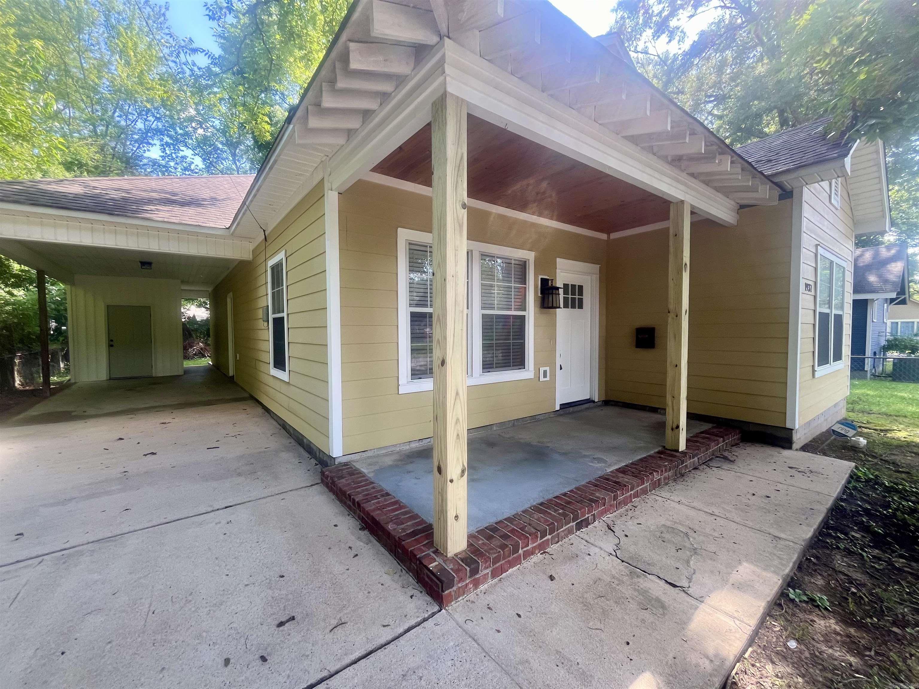 1937 Weems St  Conway, AR