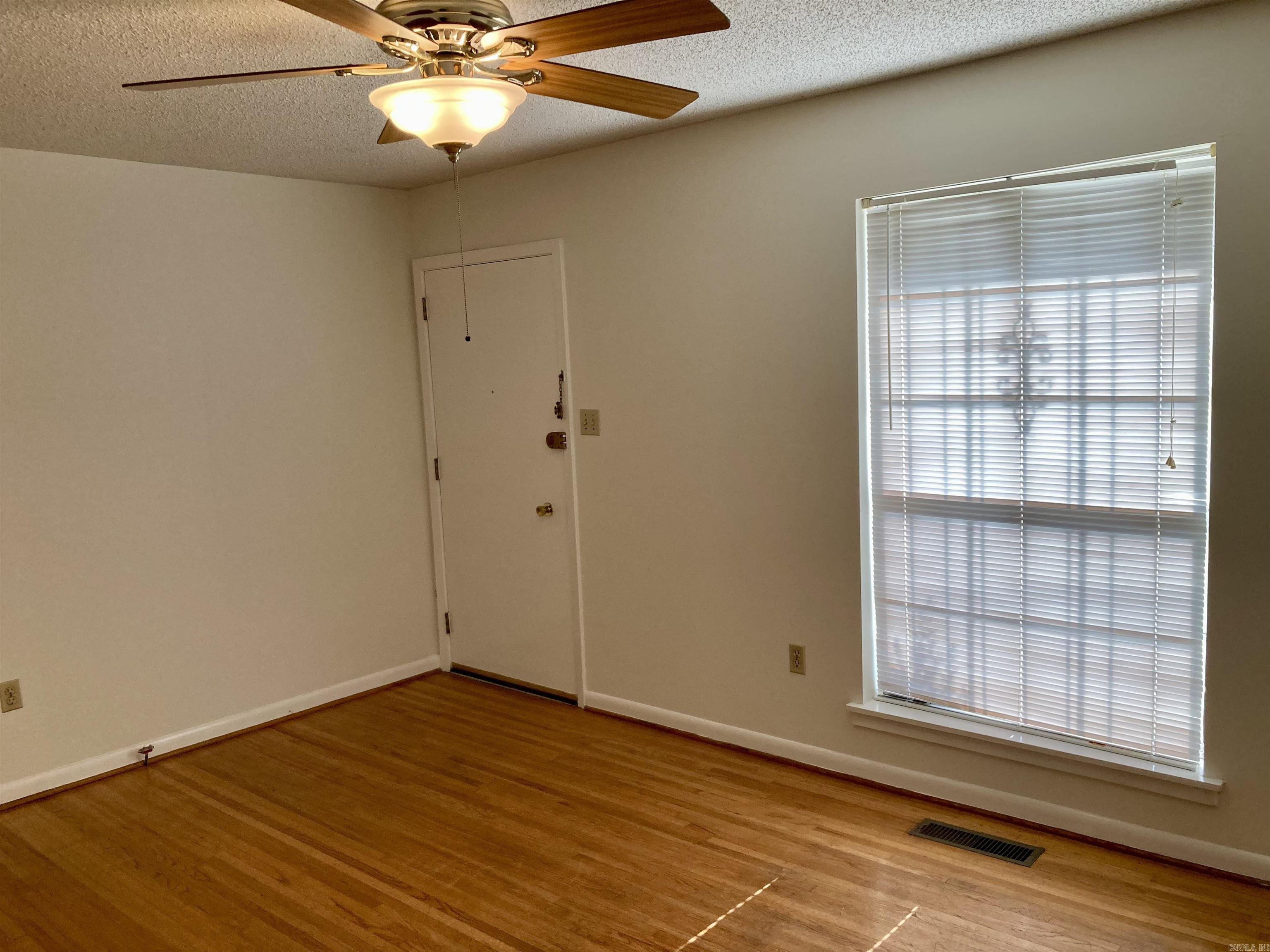 5212 N Walnut  North Little Rock, AR