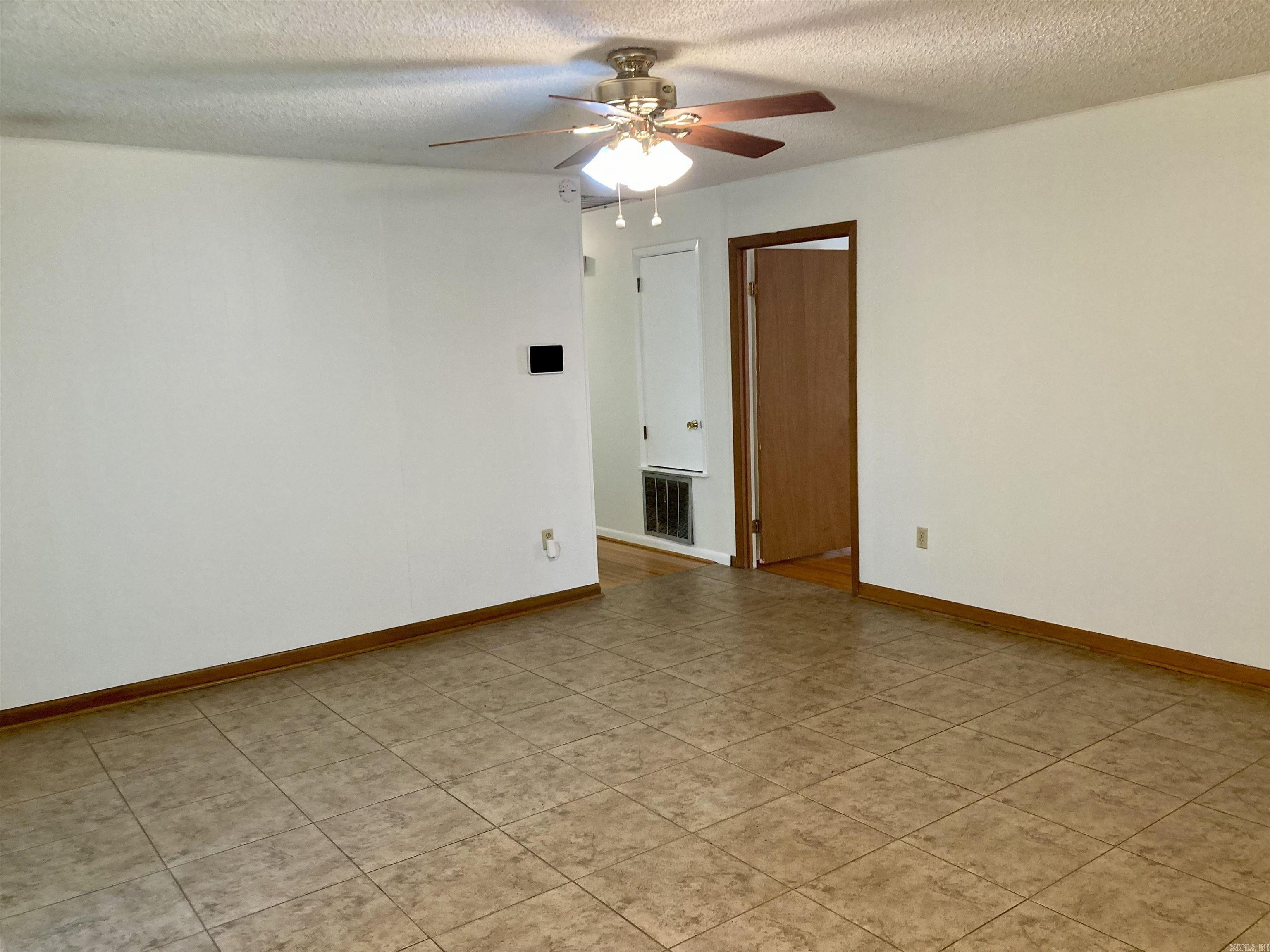 5212 N Walnut  North Little Rock, AR