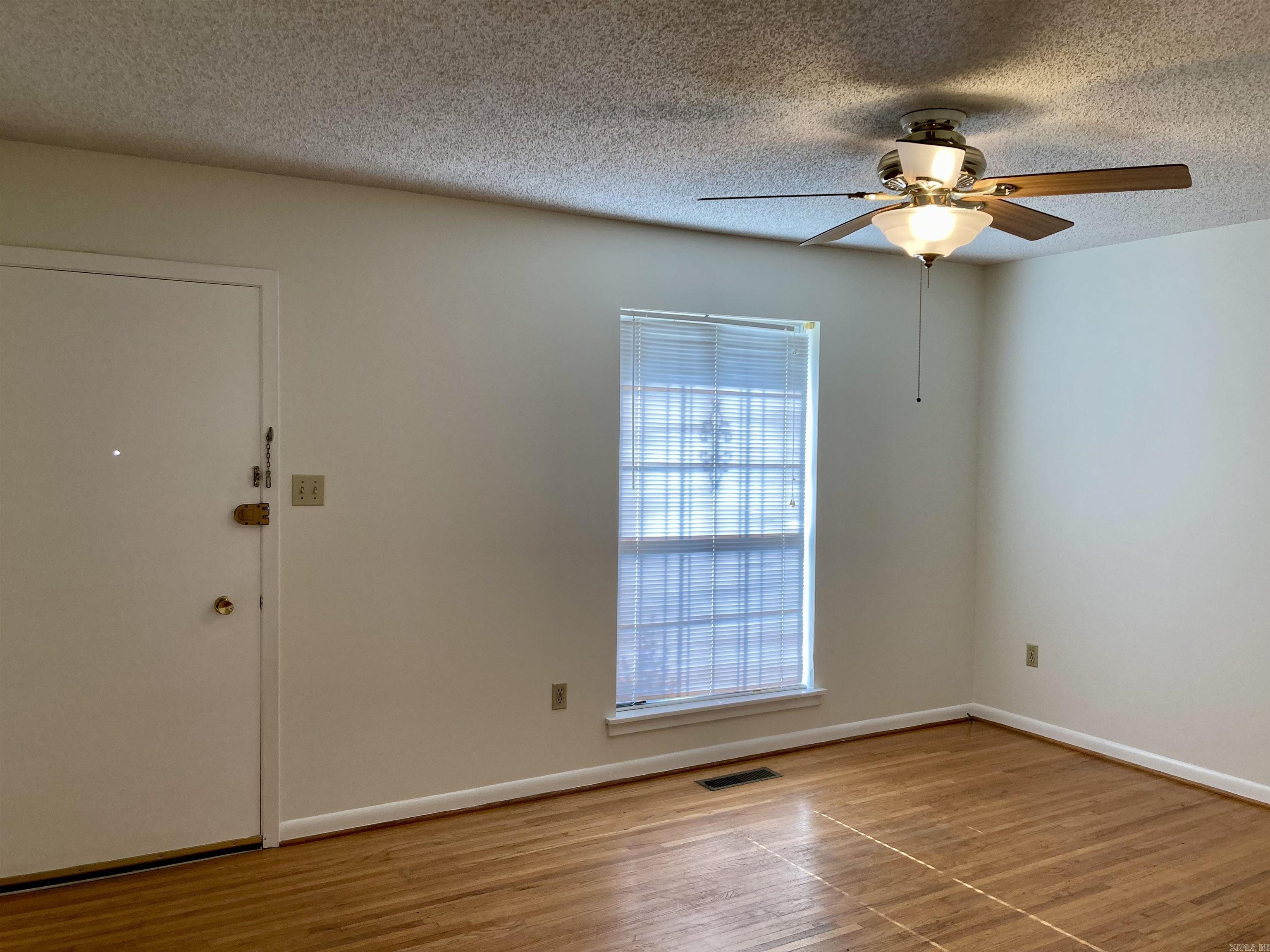 5212 N Walnut  North Little Rock, AR