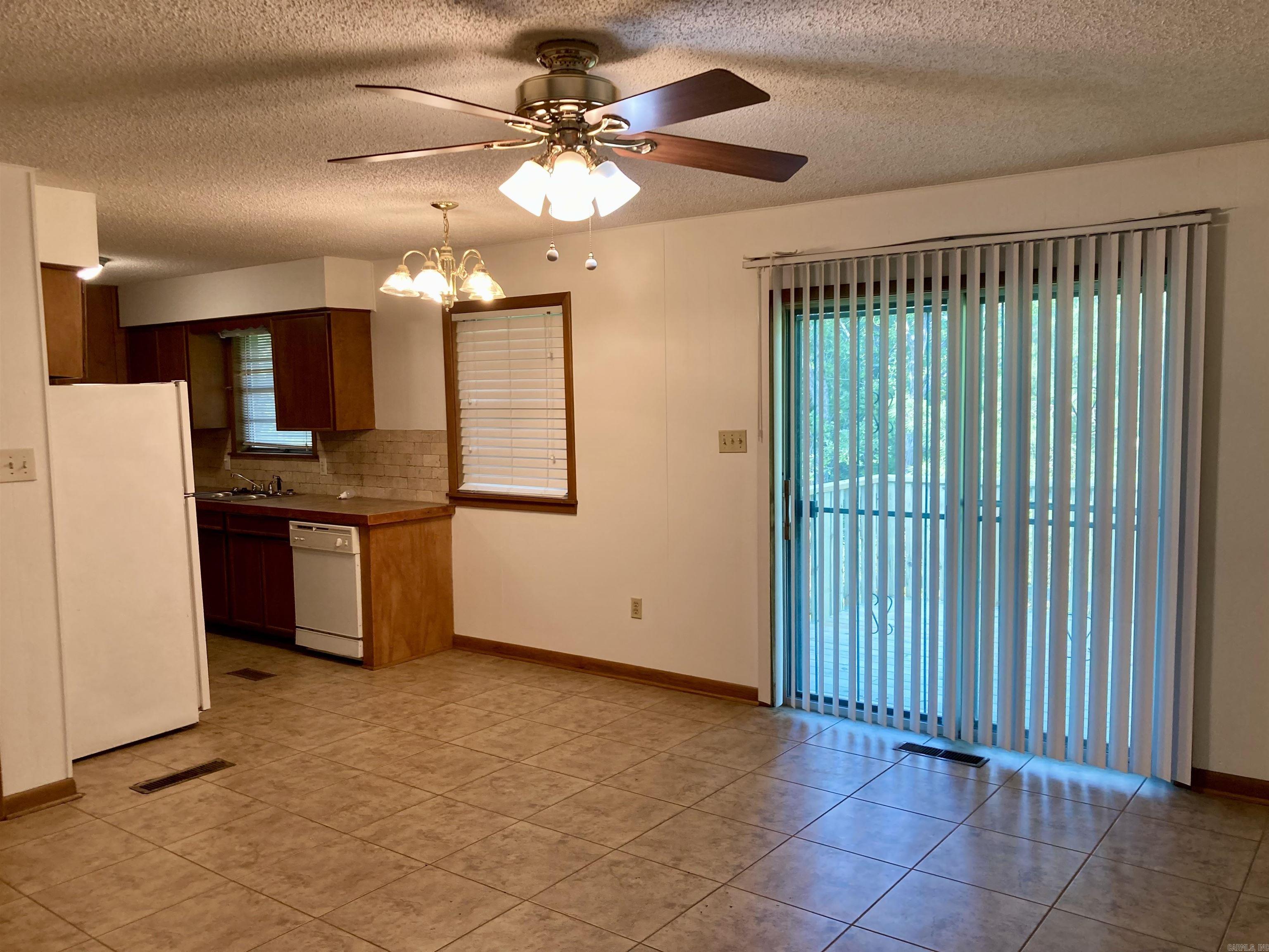 5212 N Walnut  North Little Rock, AR