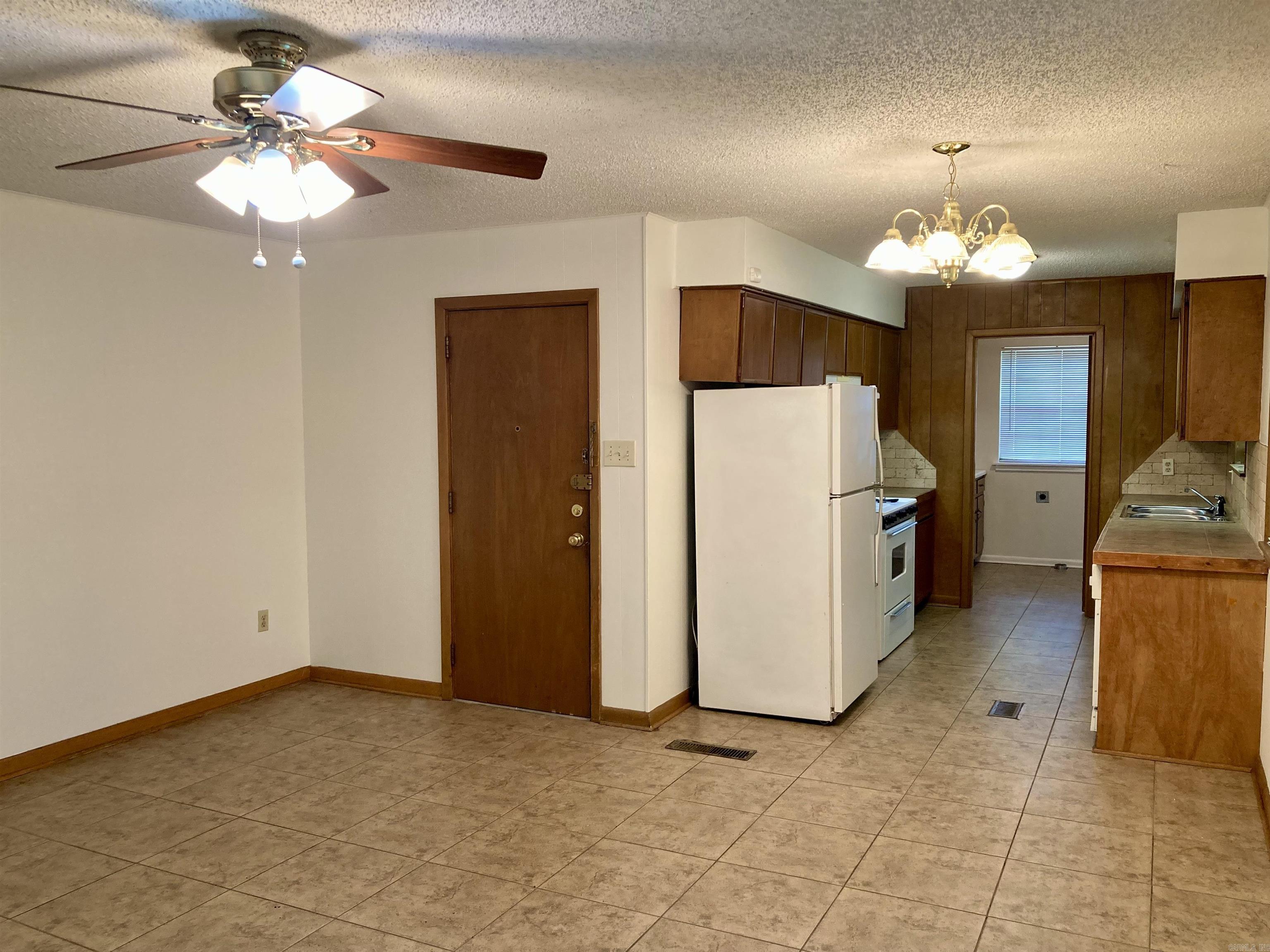5212 N Walnut  North Little Rock, AR