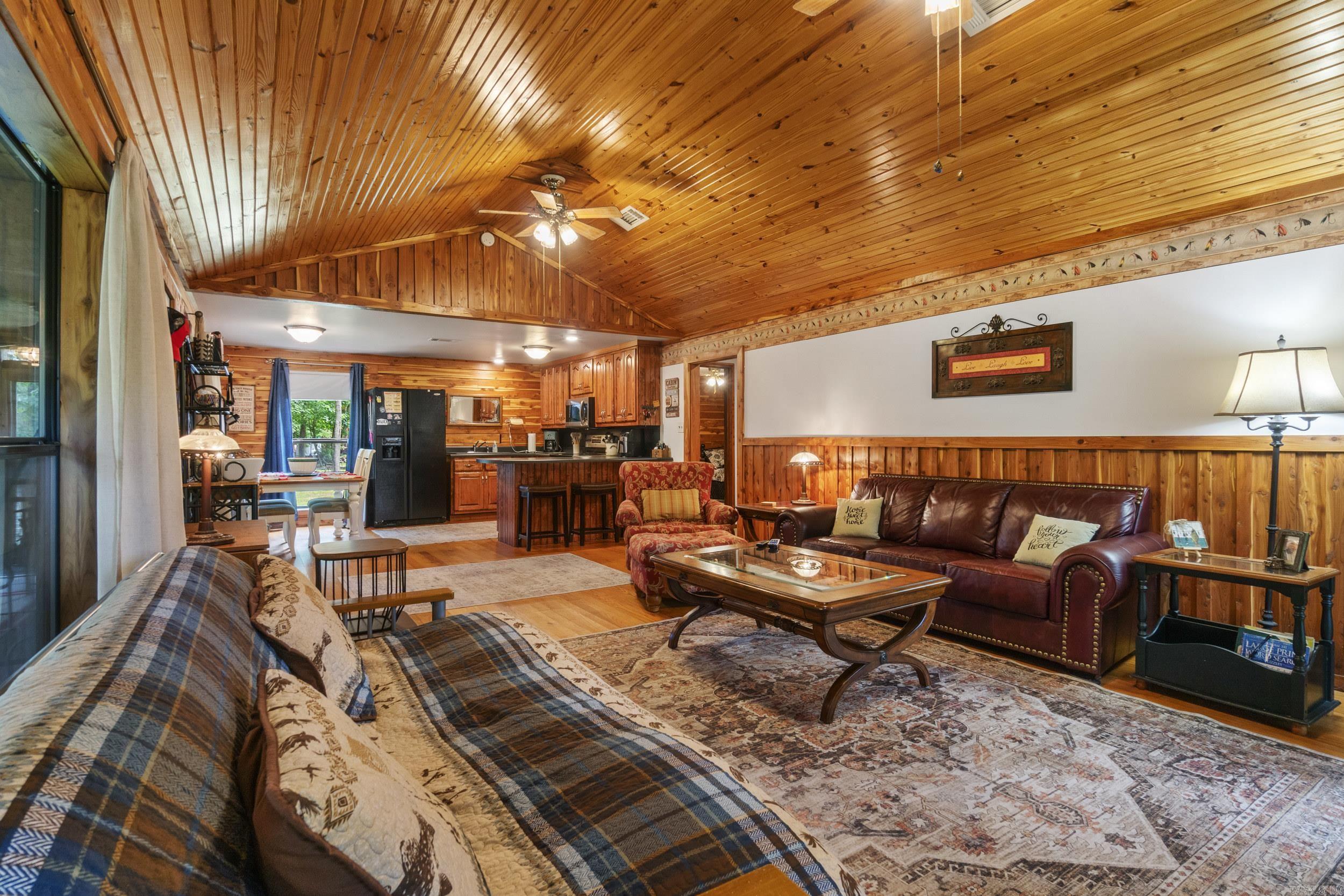 8 Iveon Clay  Pangburn, AR