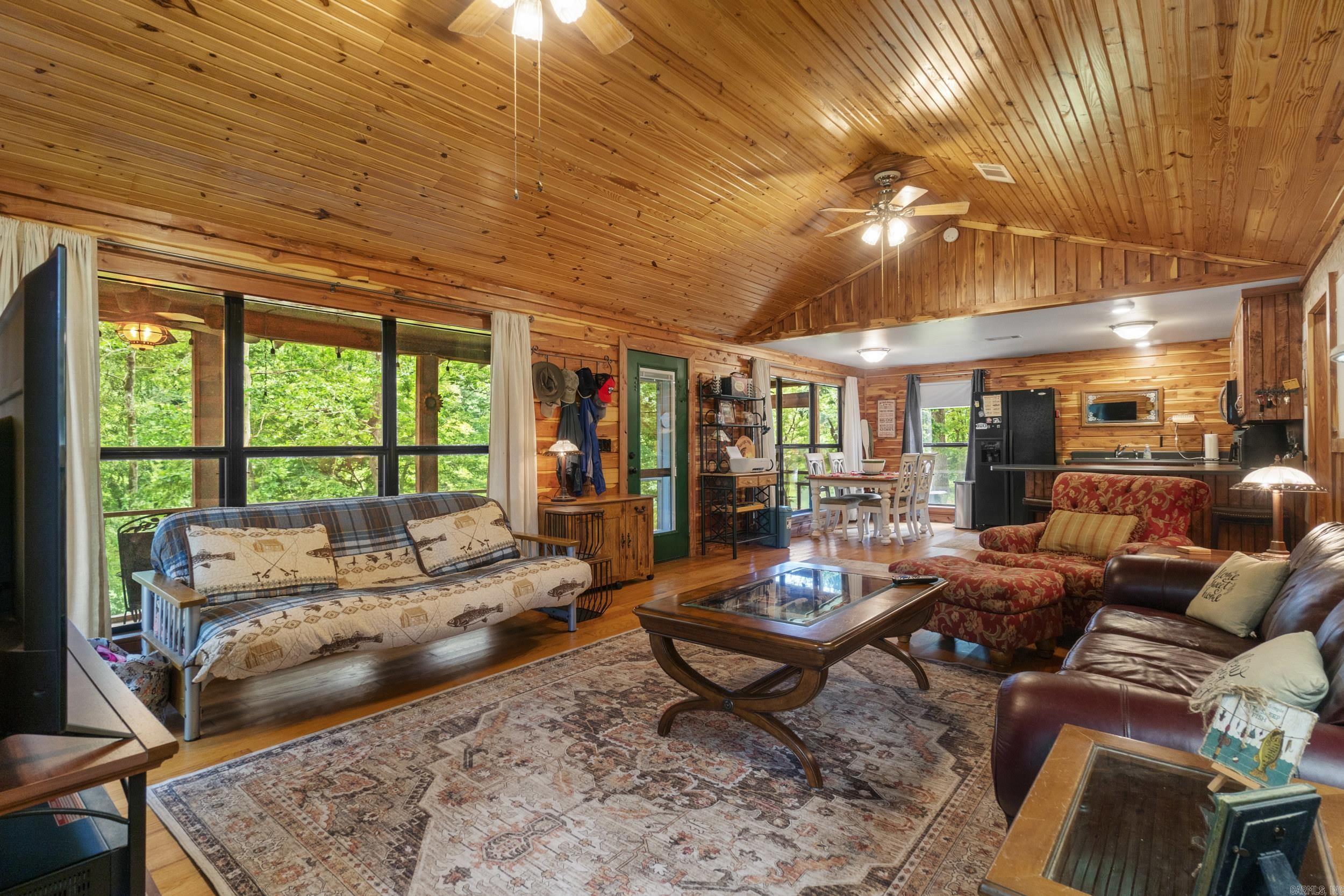8 Iveon Clay  Pangburn, AR