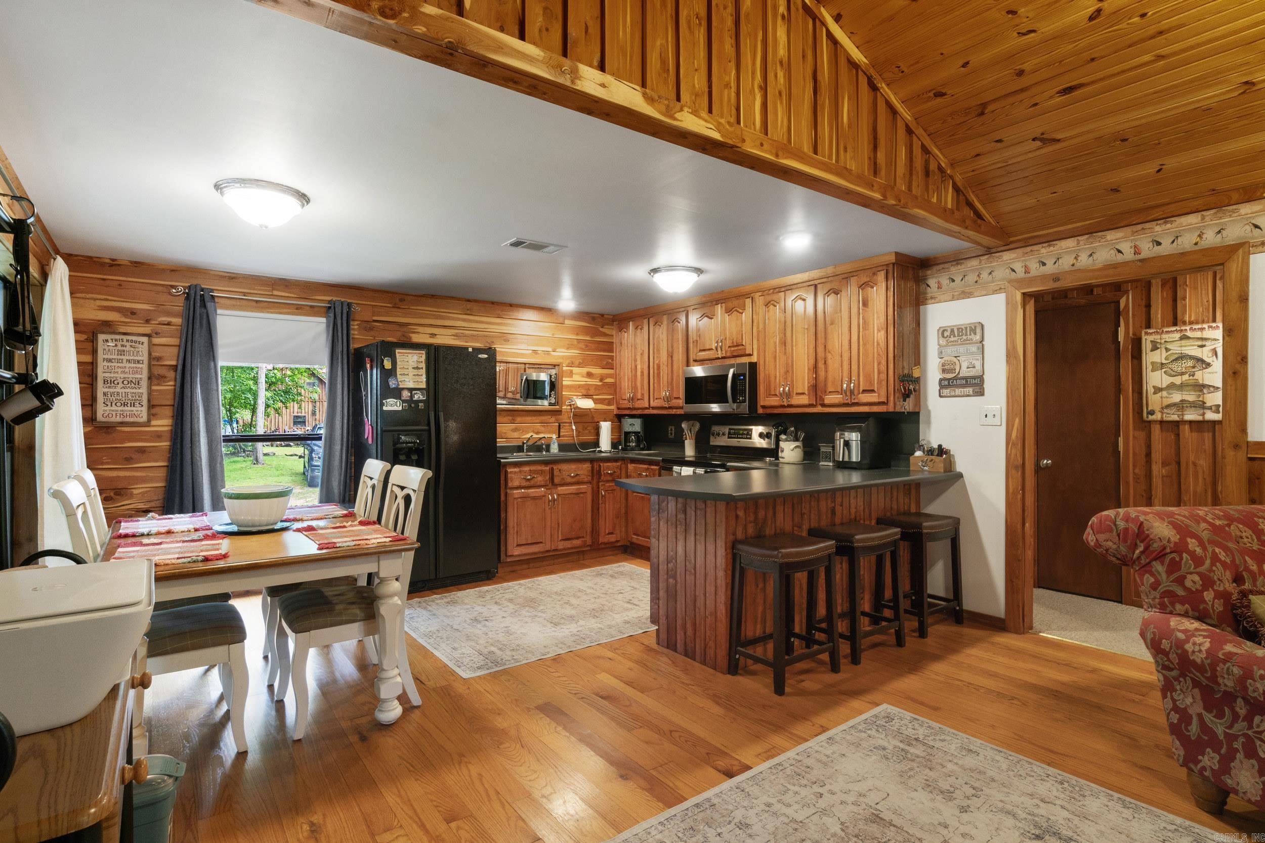 8 Iveon Clay  Pangburn, AR
