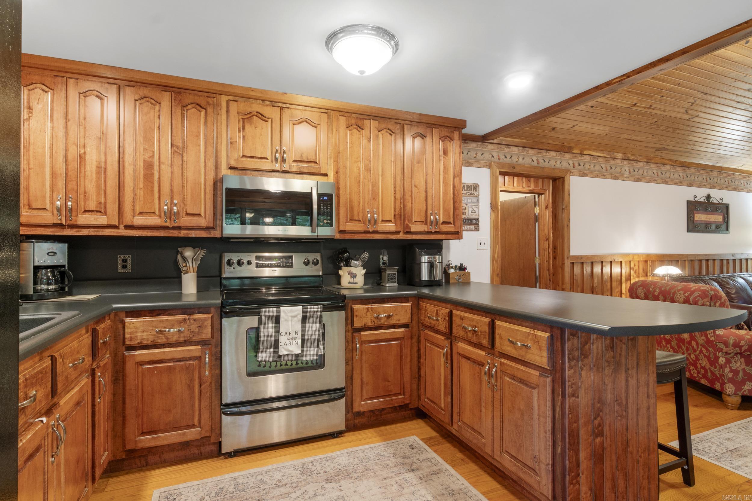 8 Iveon Clay  Pangburn, AR