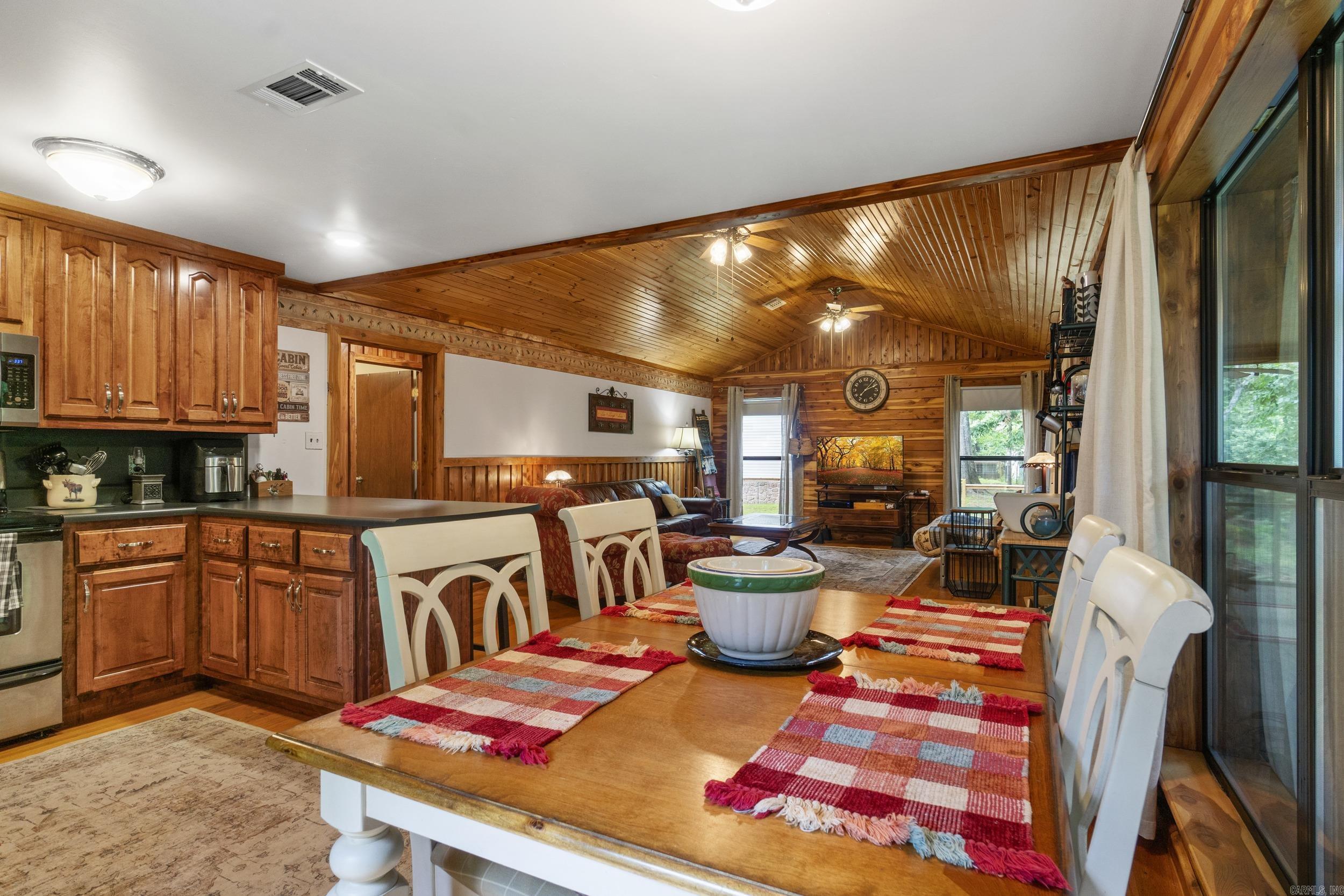 8 Iveon Clay  Pangburn, AR
