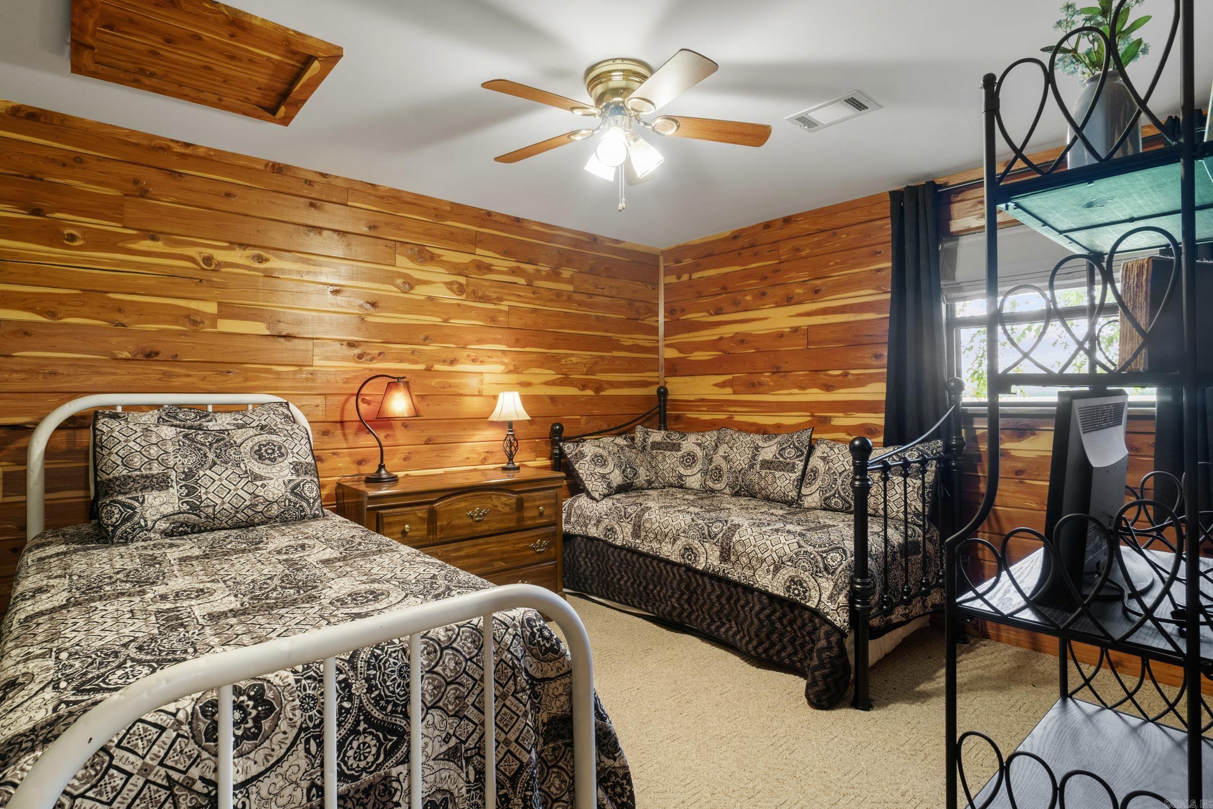 8 Iveon Clay  Pangburn, AR