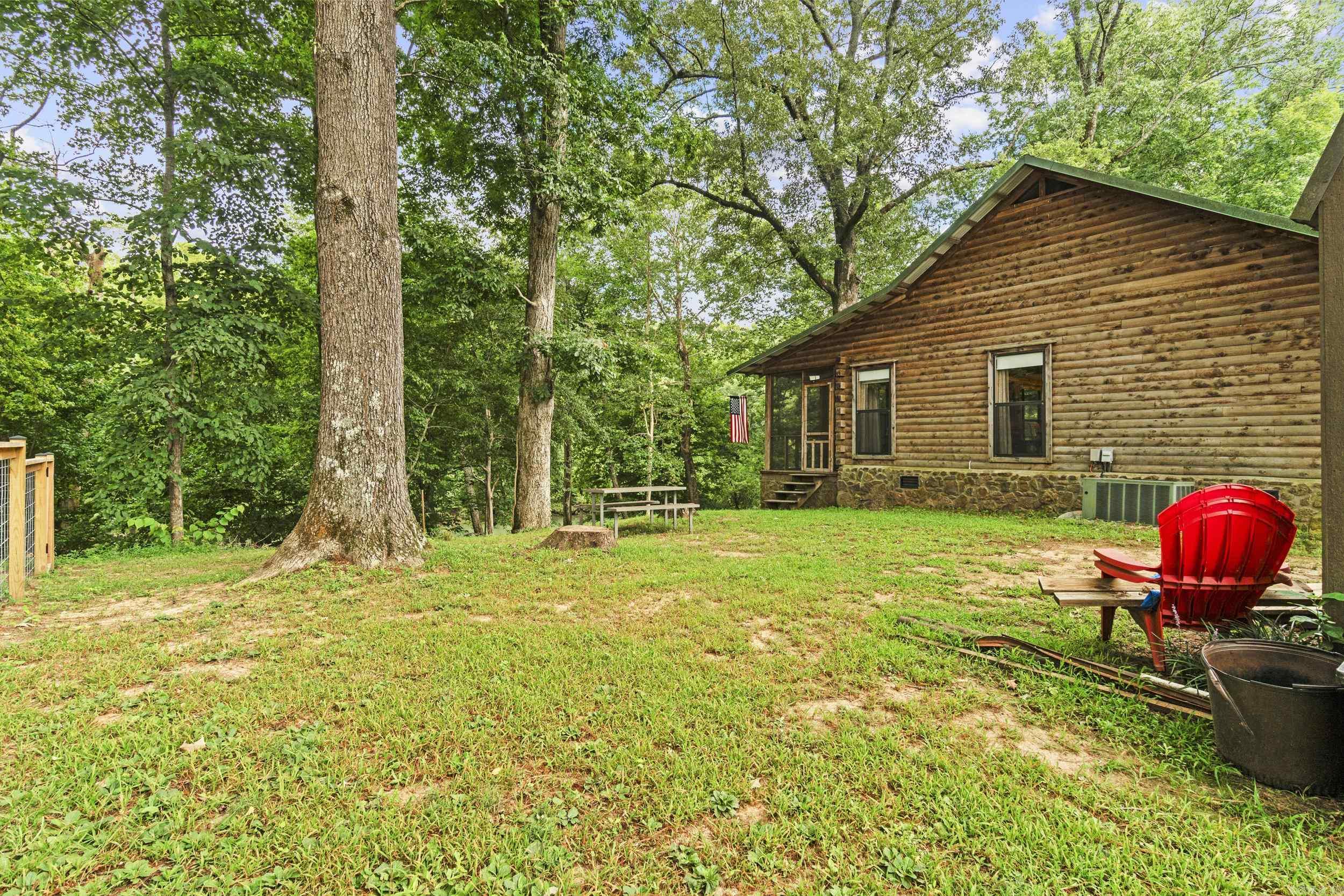 8 Iveon Clay  Pangburn, AR