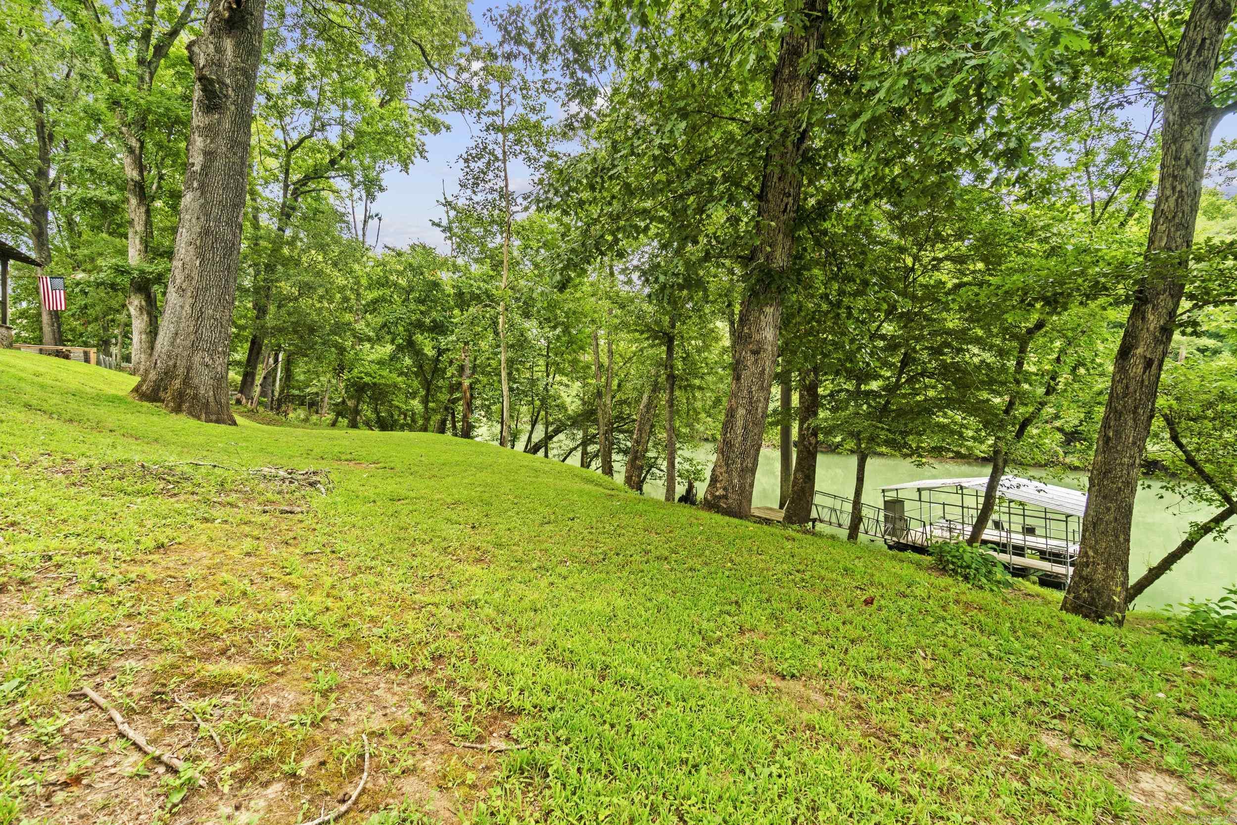 8 Iveon Clay  Pangburn, AR