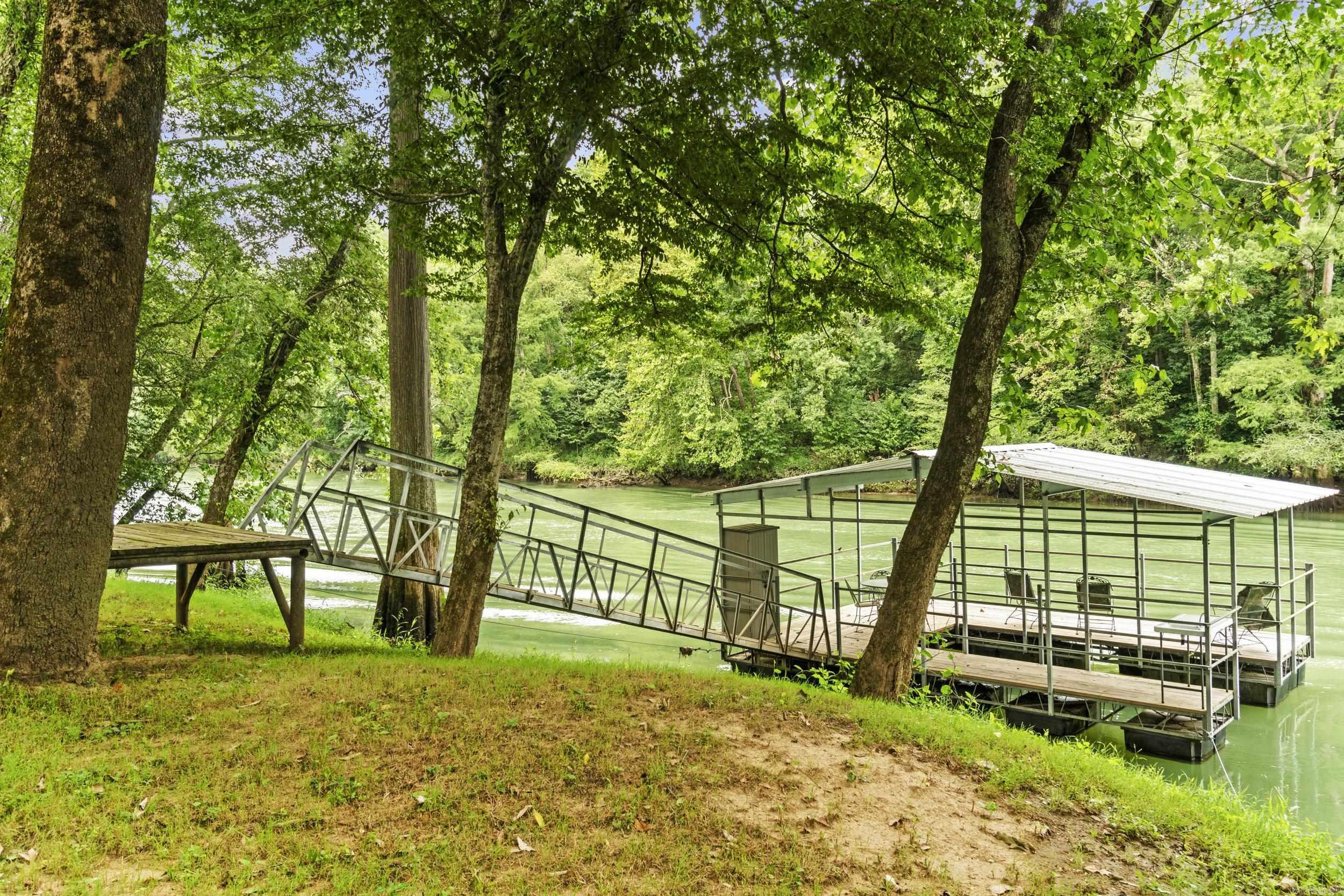 8 Iveon Clay  Pangburn, AR