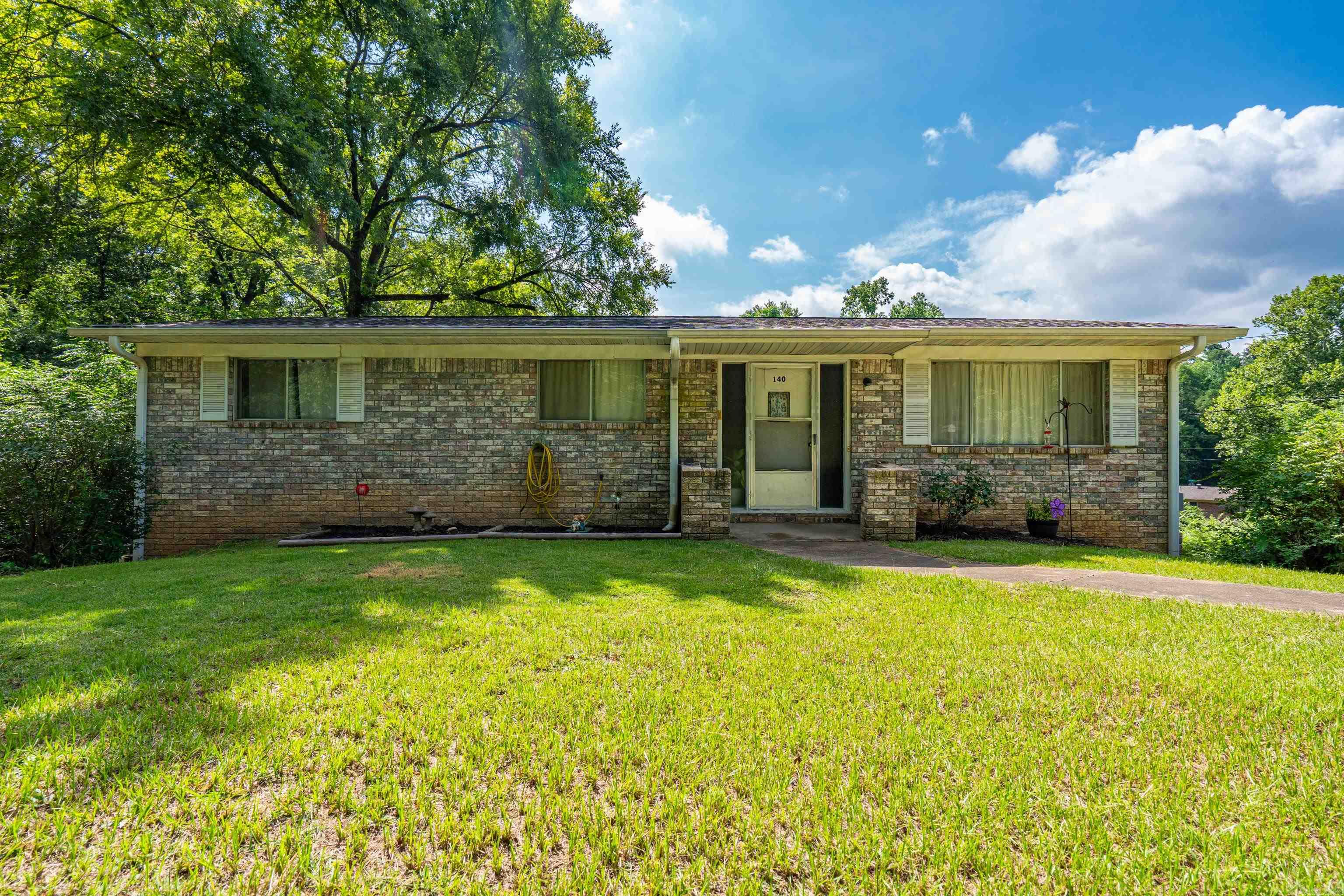 140 Green Acres Terrace