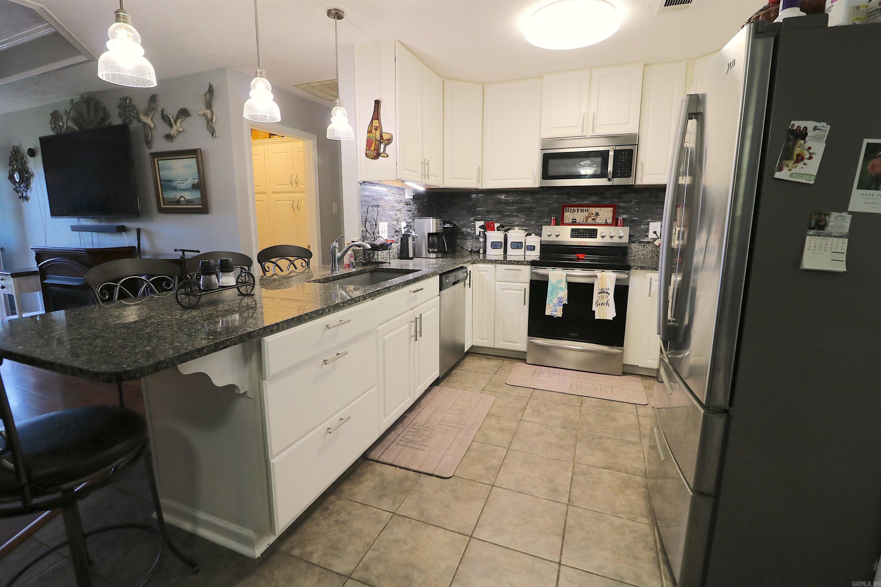 246 Plum Drive Austin, AR 72007