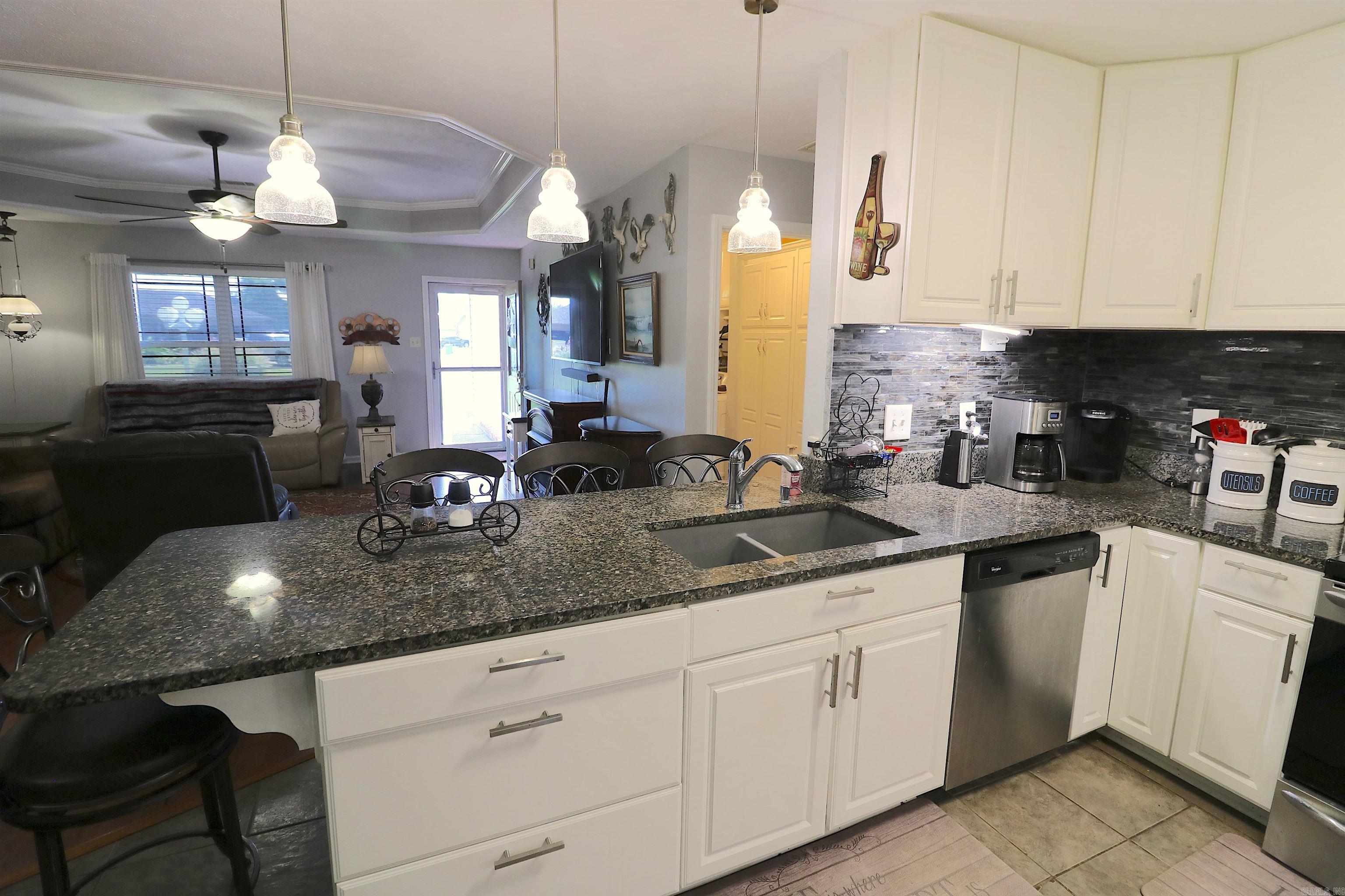 246 Plum Drive Austin, AR 72007