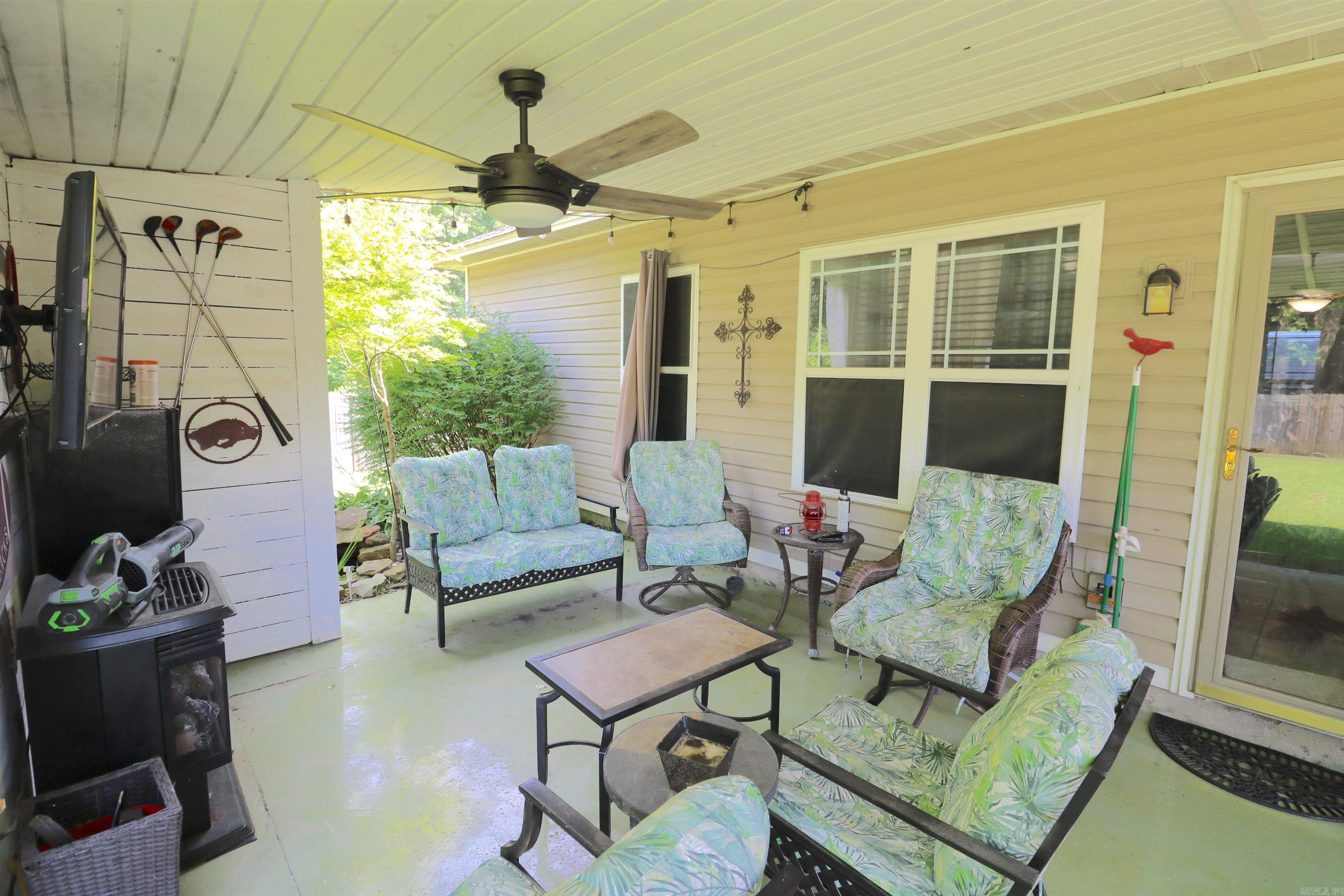 246 Plum Drive Austin, AR 72007