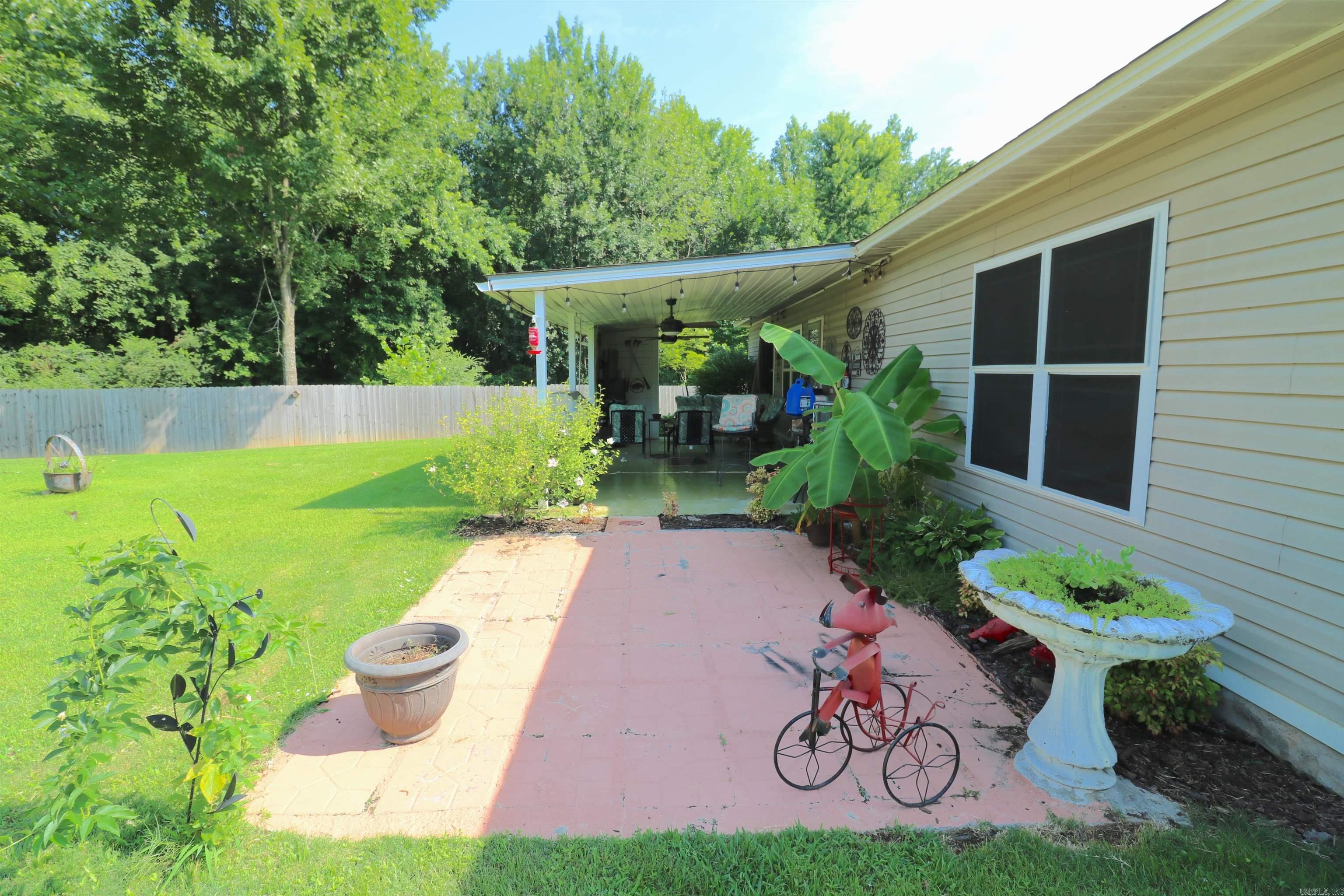 246 Plum Drive Austin, AR 72007