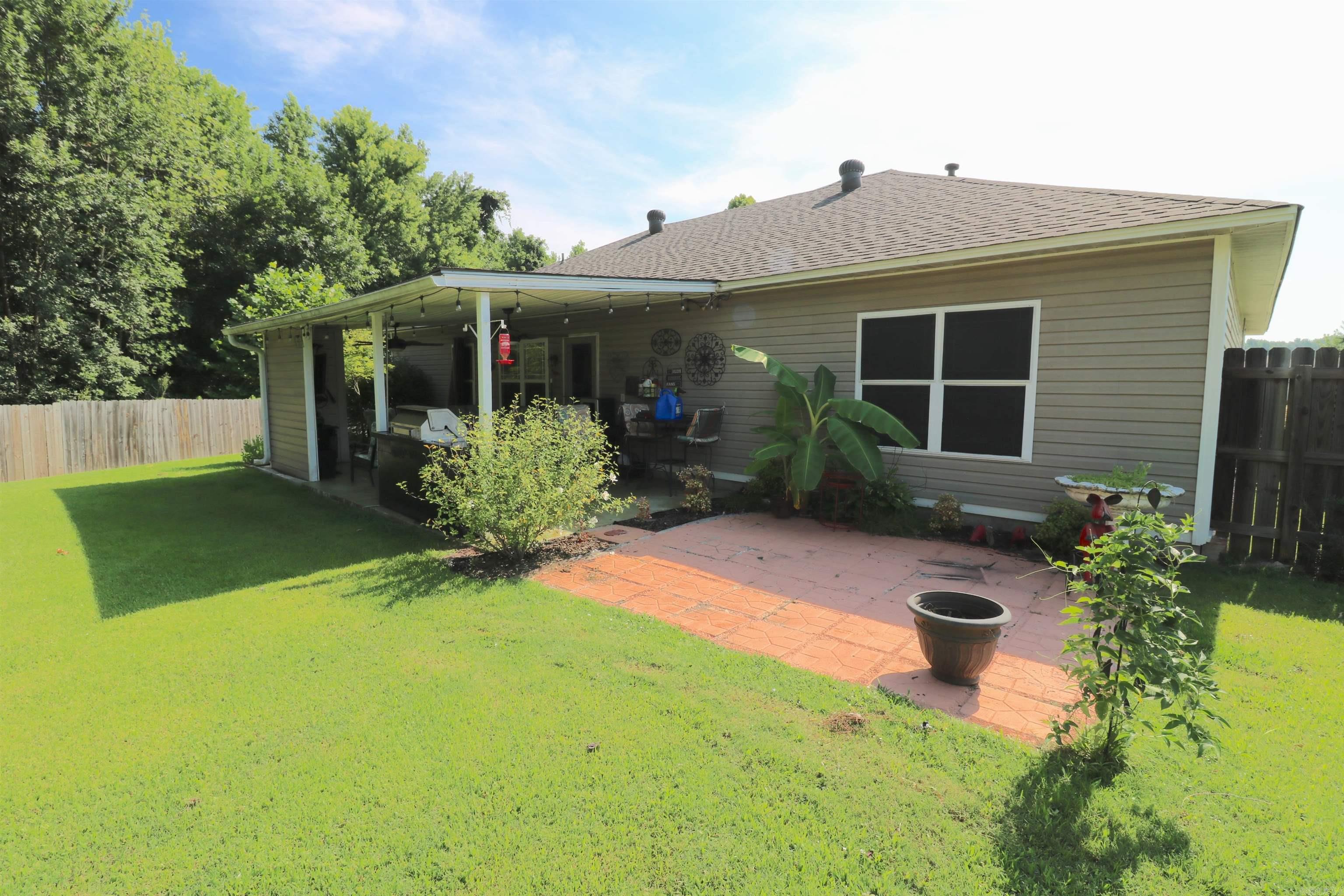 246 Plum Drive Austin, AR 72007