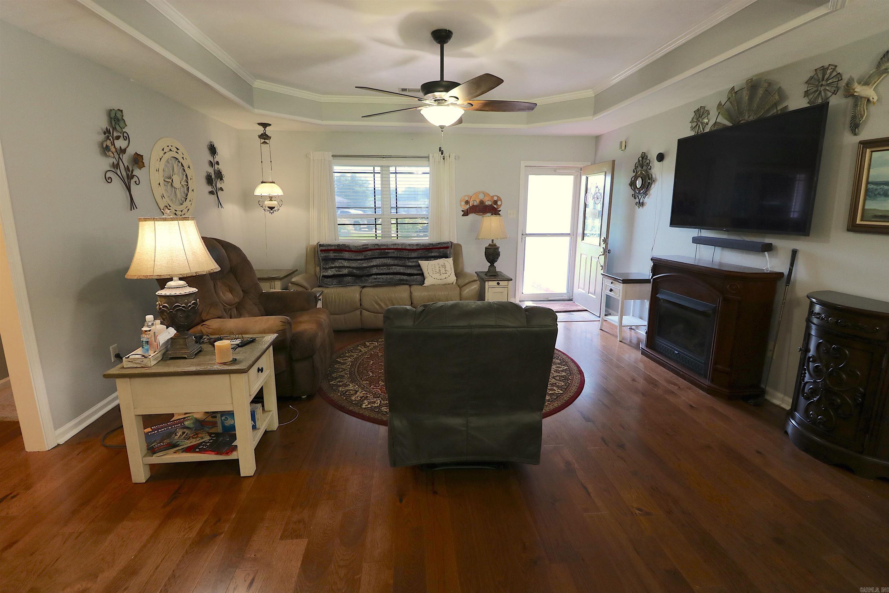 246 Plum Drive Austin, AR 72007