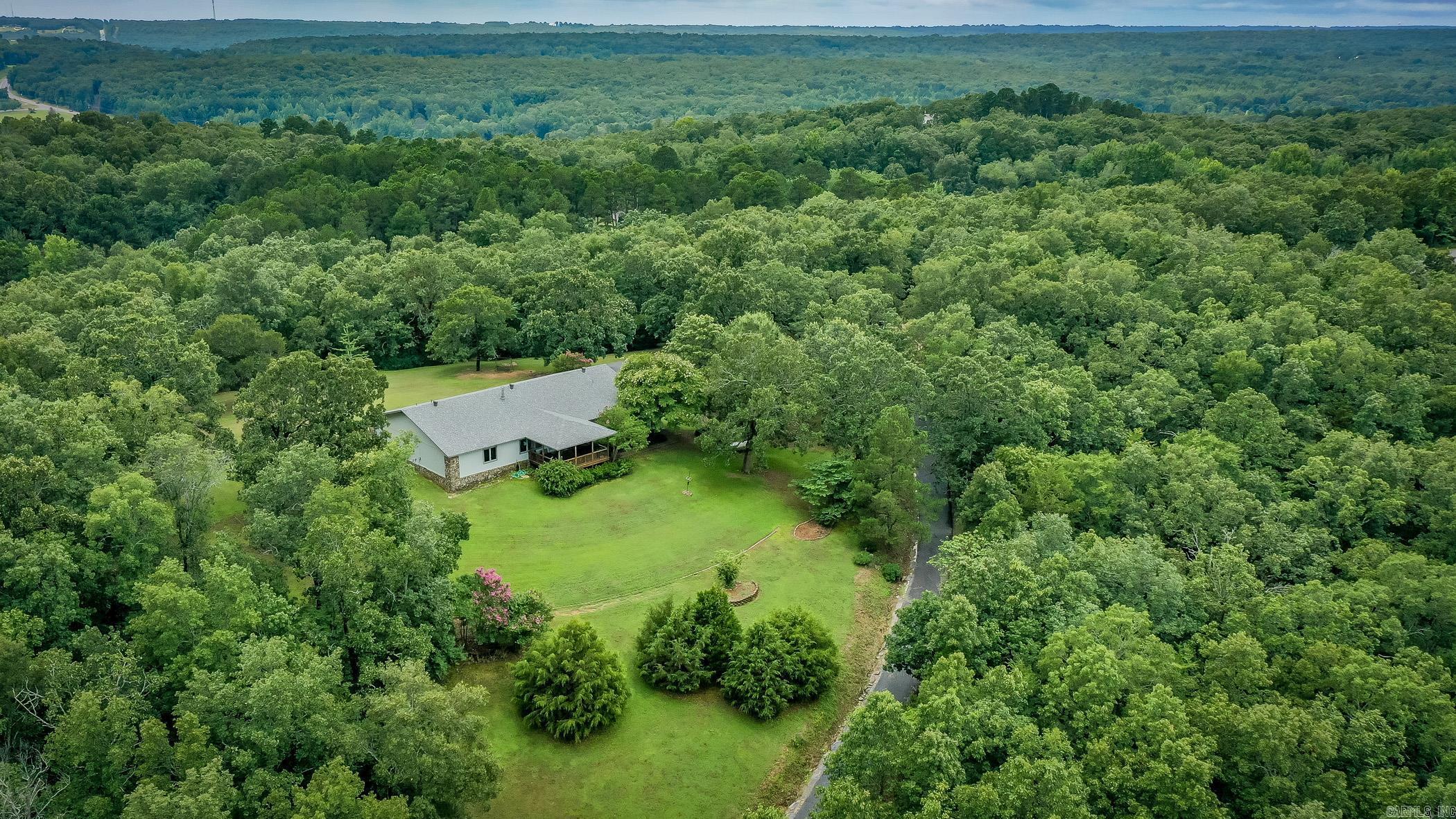 753 Lewisburg  Austin, AR