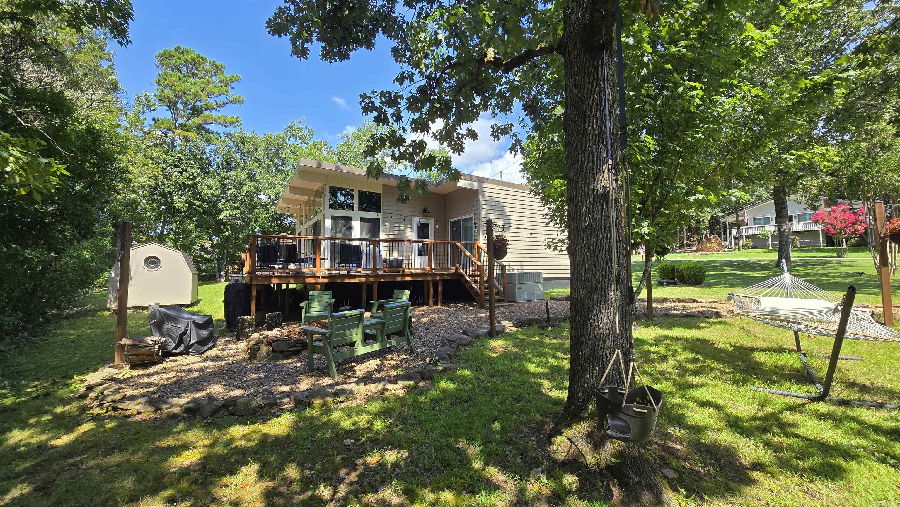 102 Tee Pee Trail  Fairfield Bay, AR