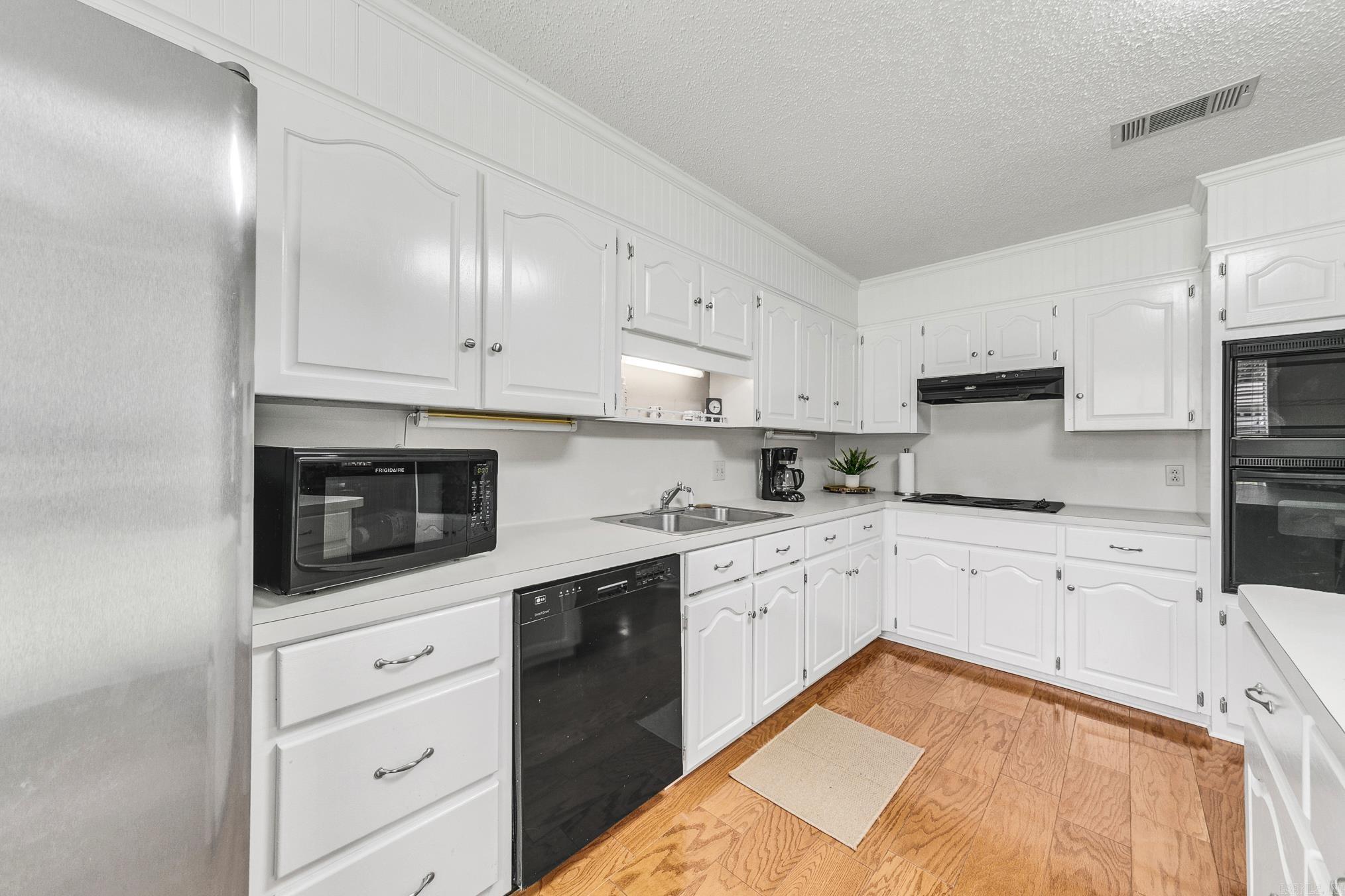 36 Sun Valley  Cabot, AR
