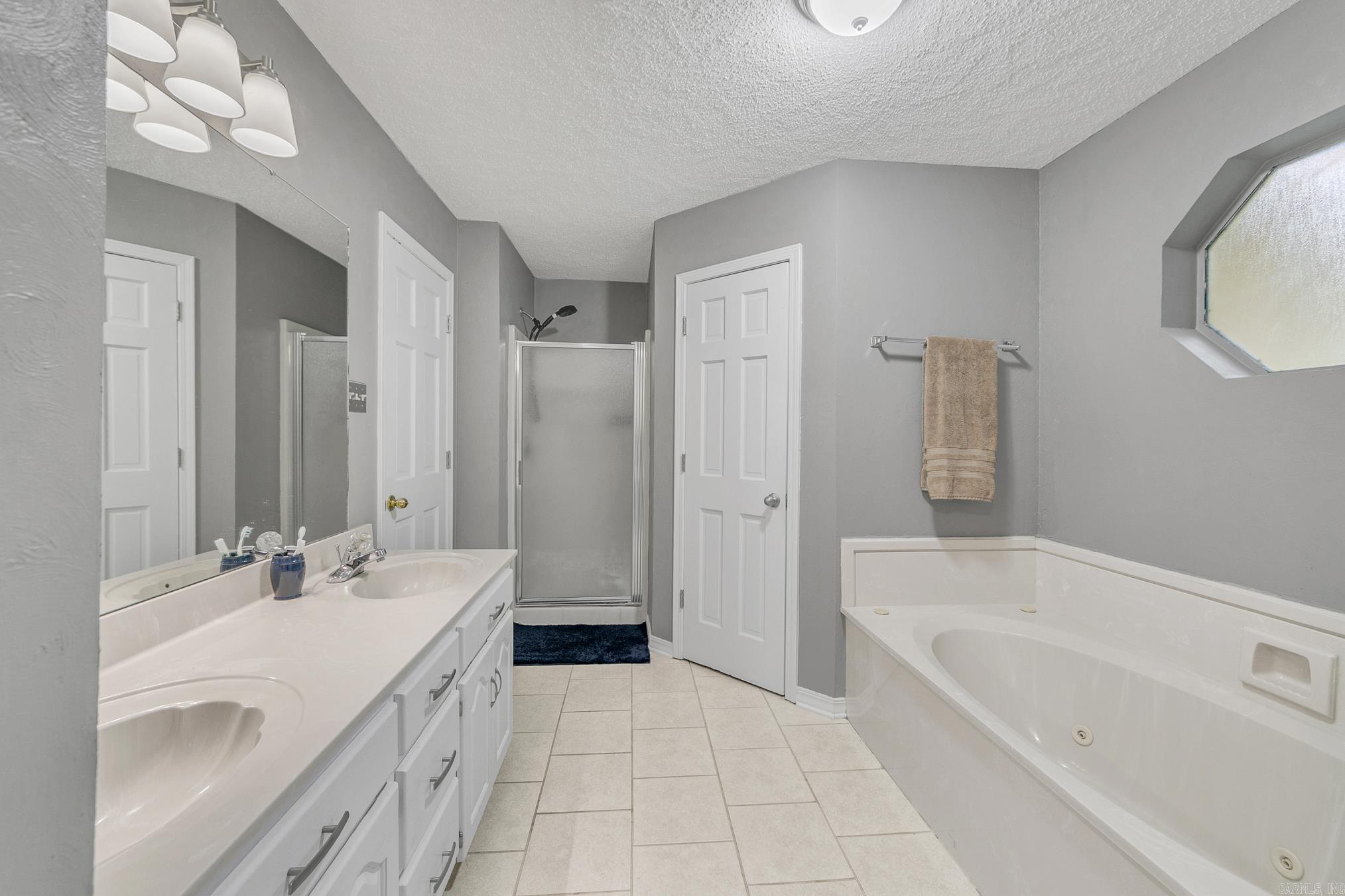 36 Sun Valley  Cabot, AR