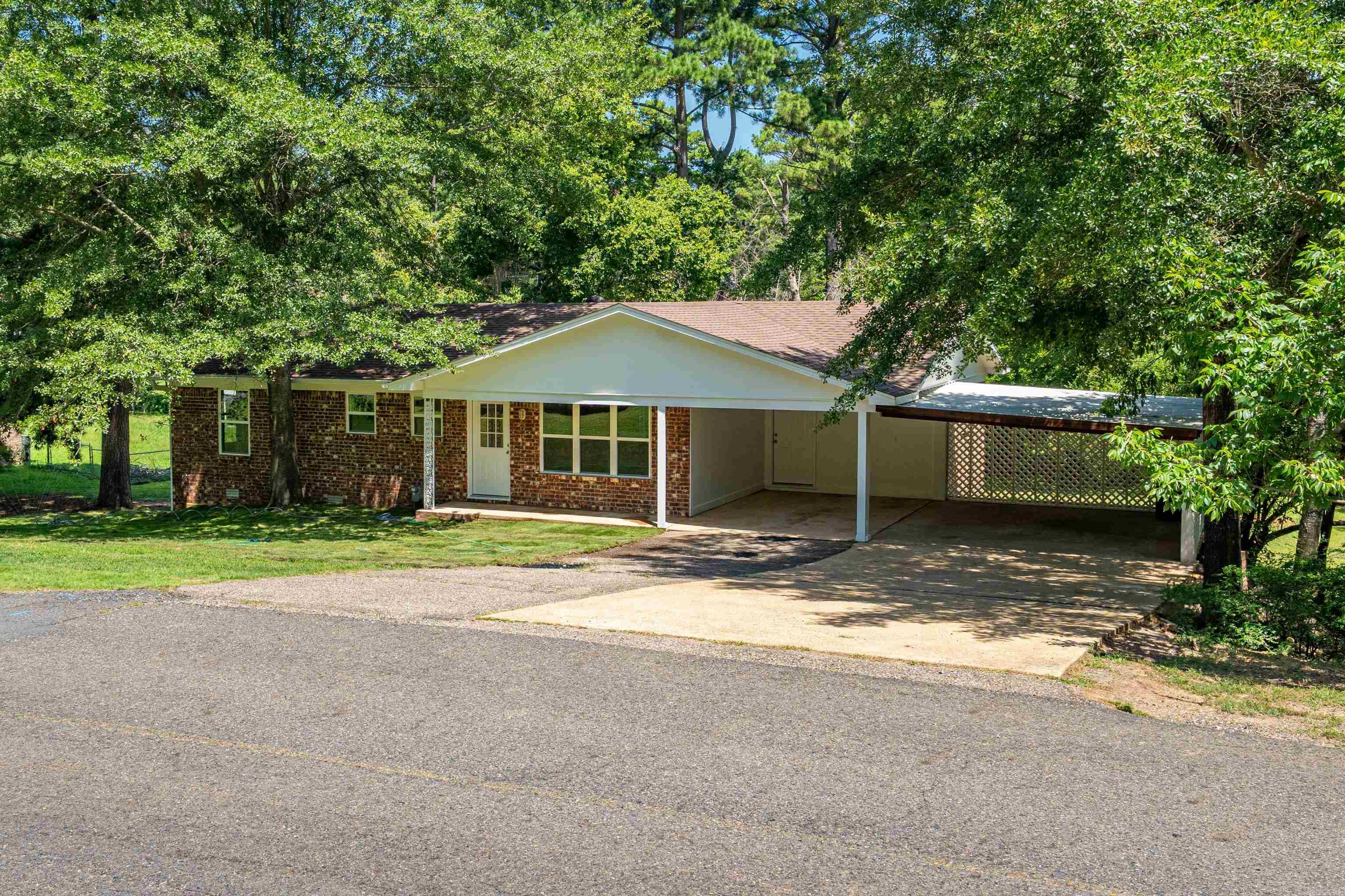 108 Windamere  Hot Springs, AR