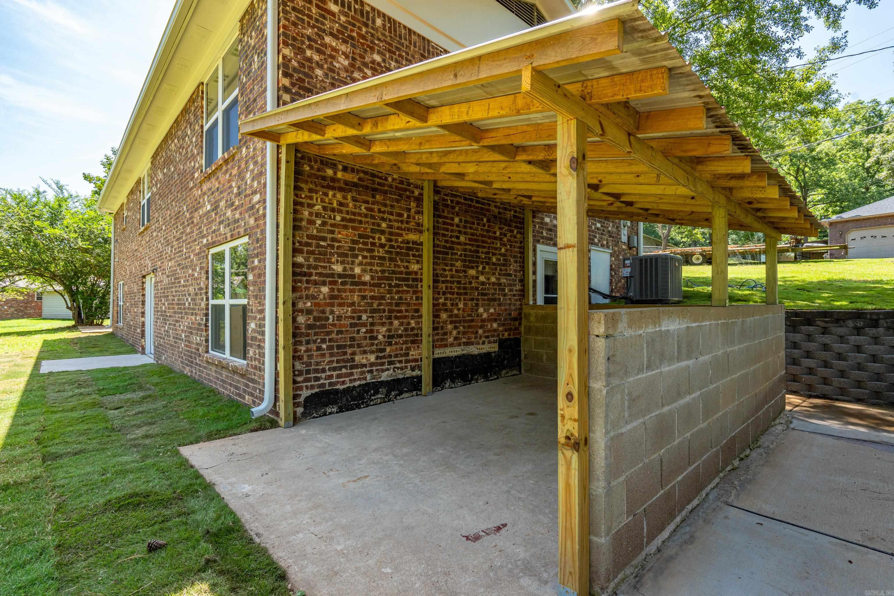108 Windamere  Hot Springs, AR