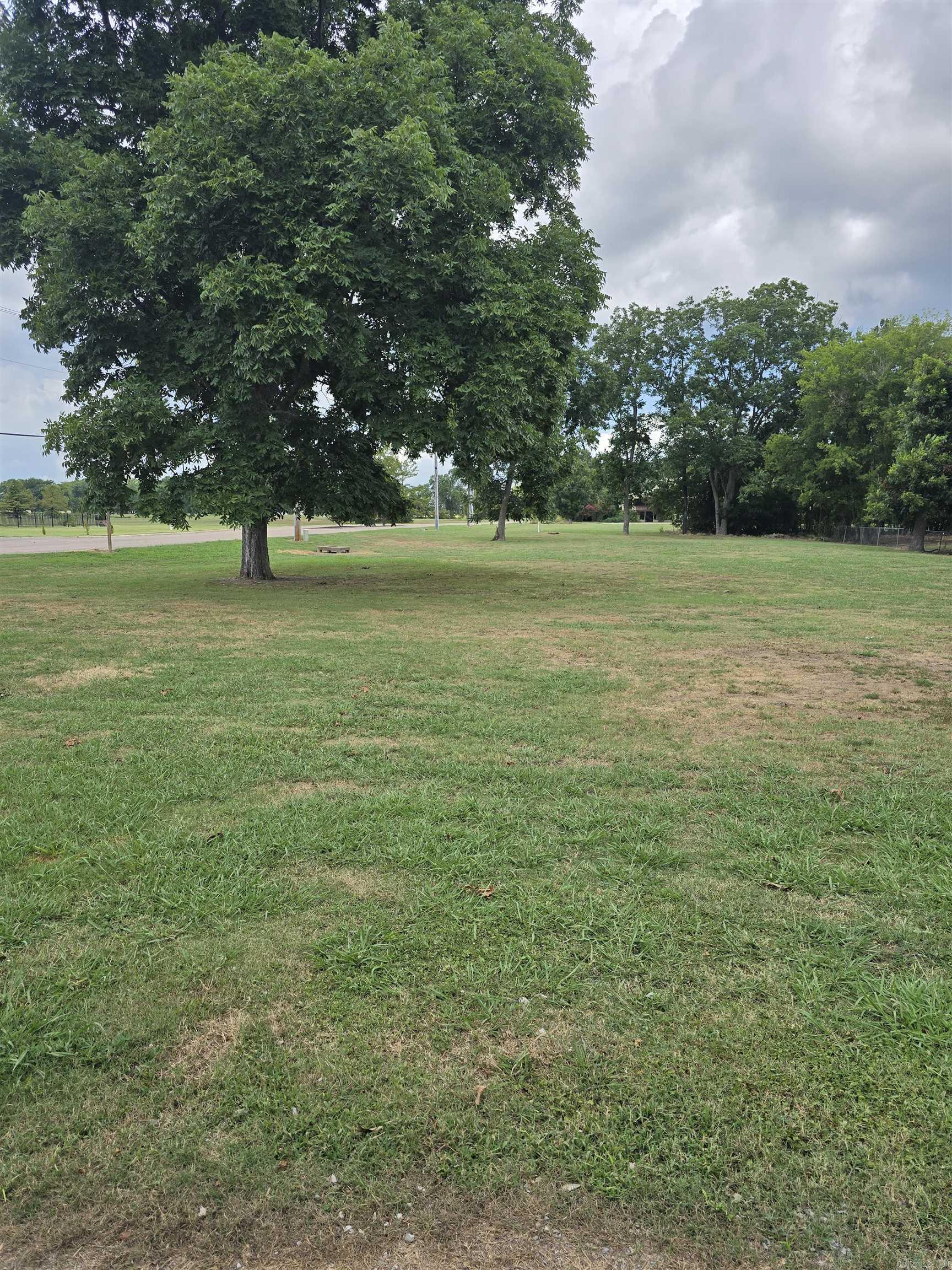3365 Lakeshore  Lake Village, AR