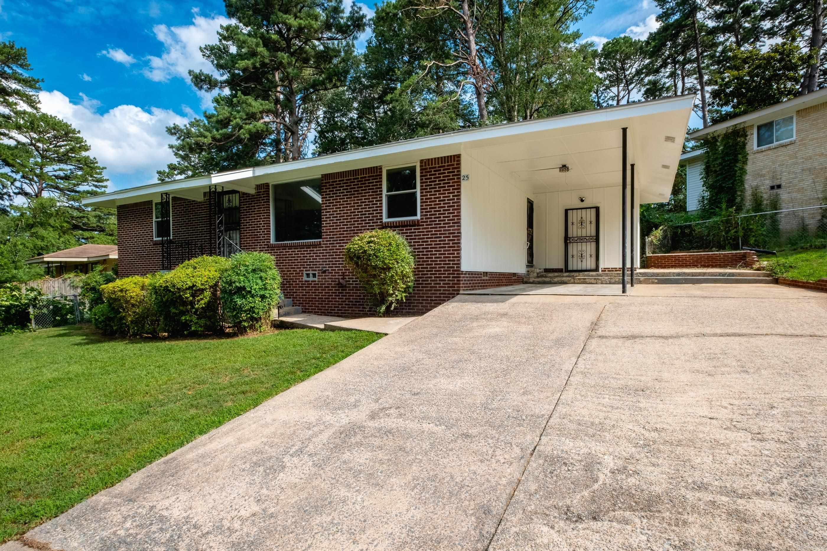 25 Woodcliff  Little Rock, AR