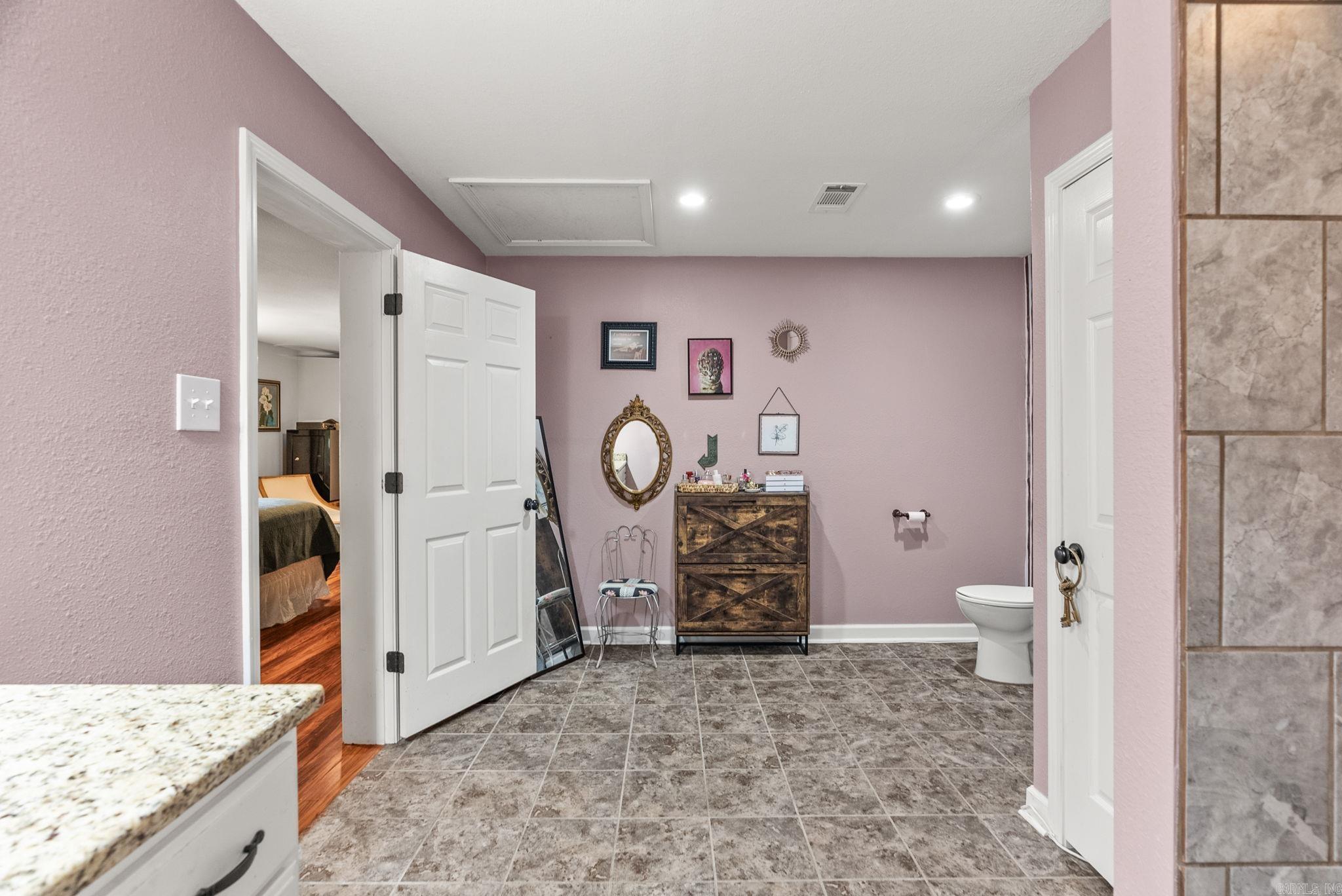 18 Crestview  Conway, AR