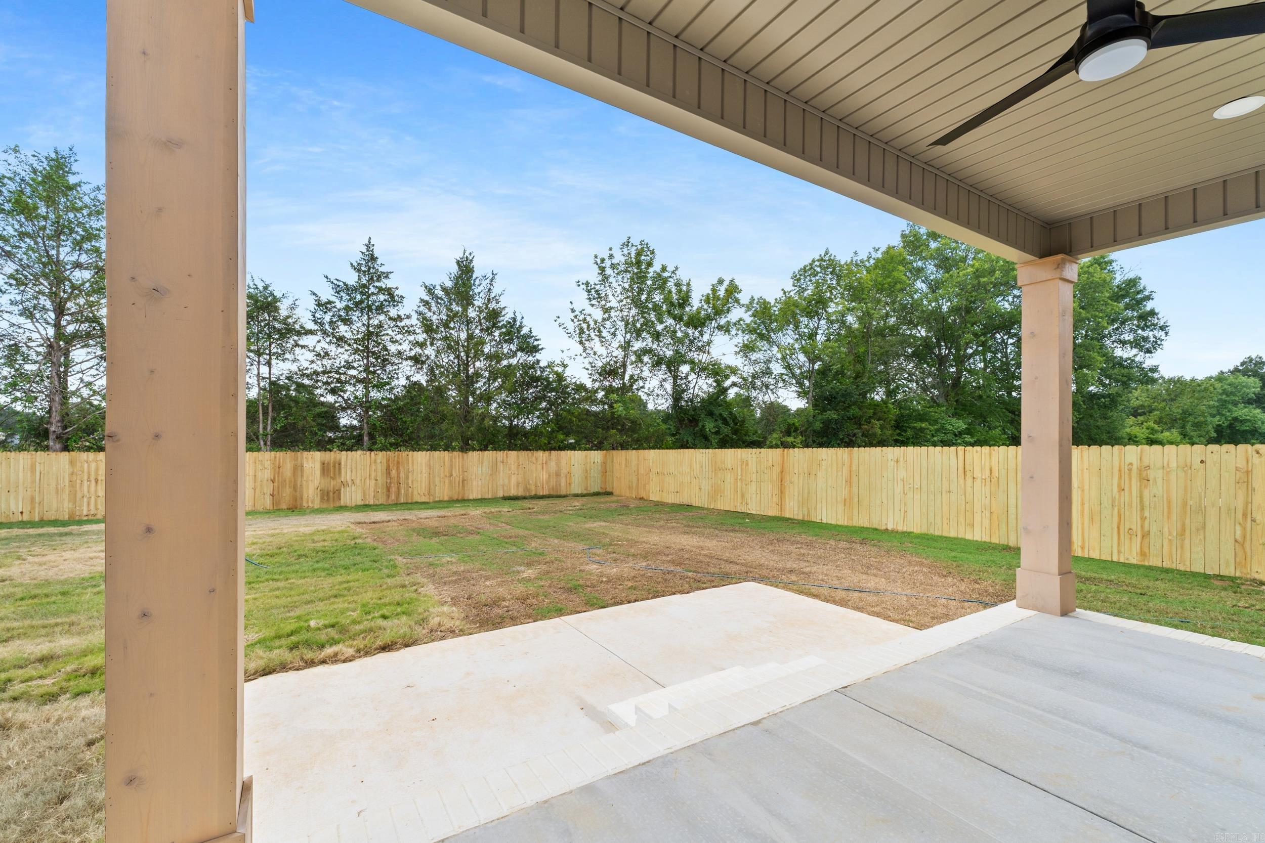 20 Dandelion  Greenbrier, AR