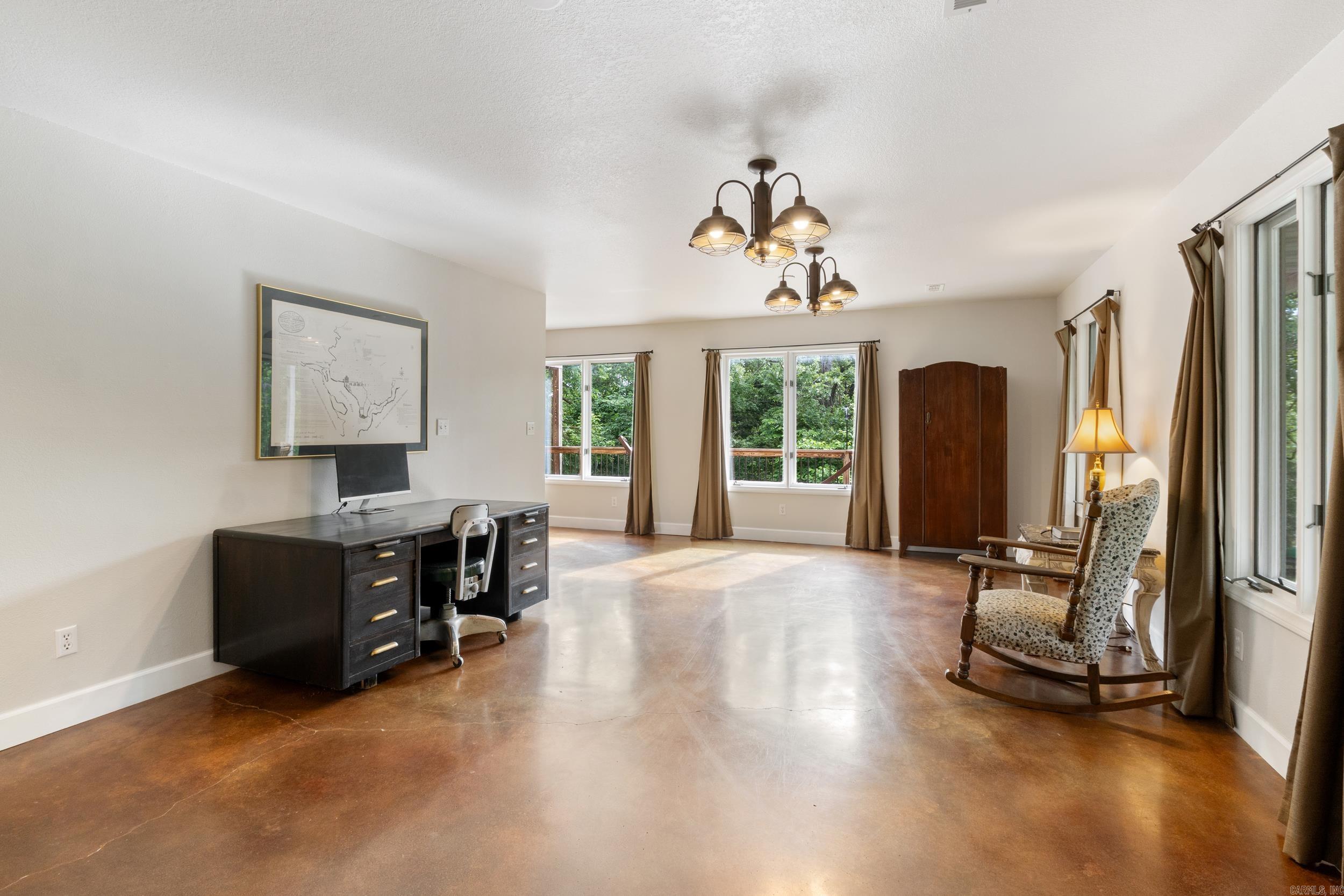 15364 Twin Pines Road  Lowell, AR