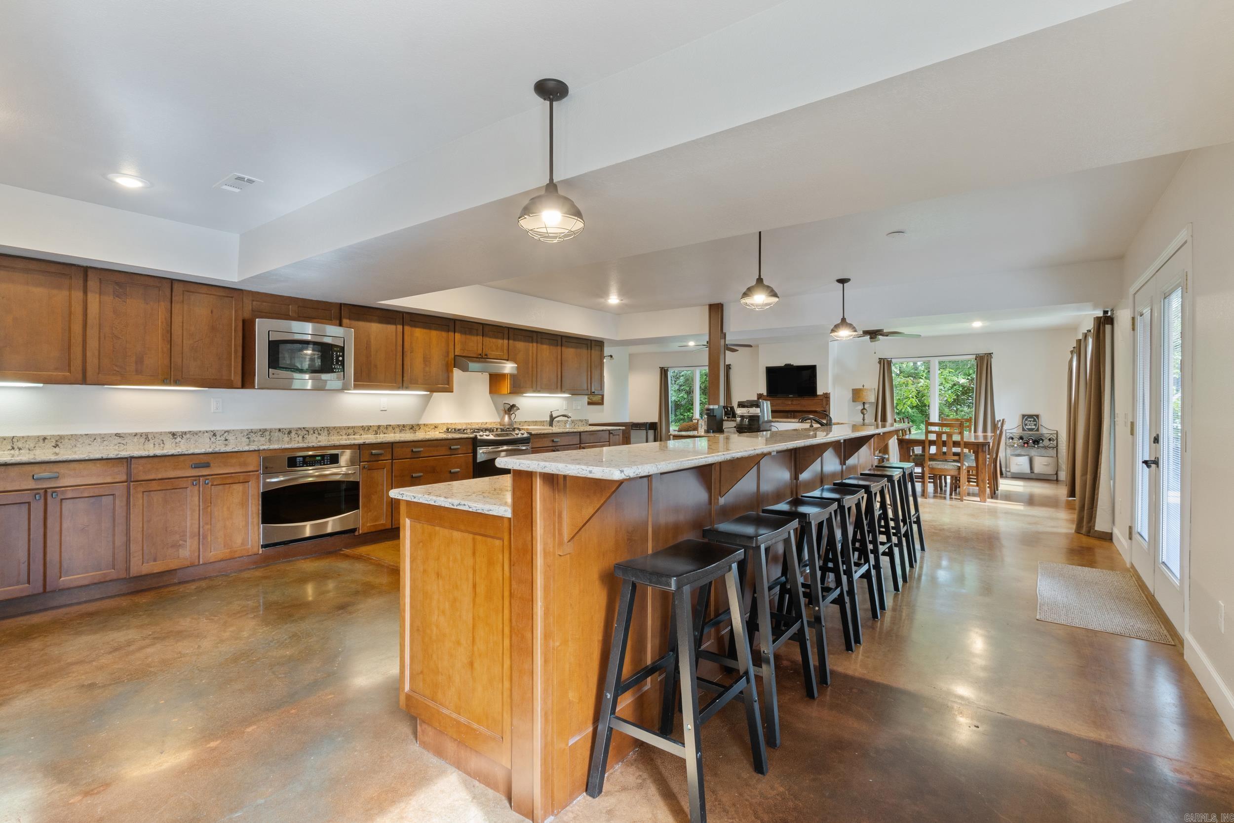 15364 Twin Pines Road  Lowell, AR