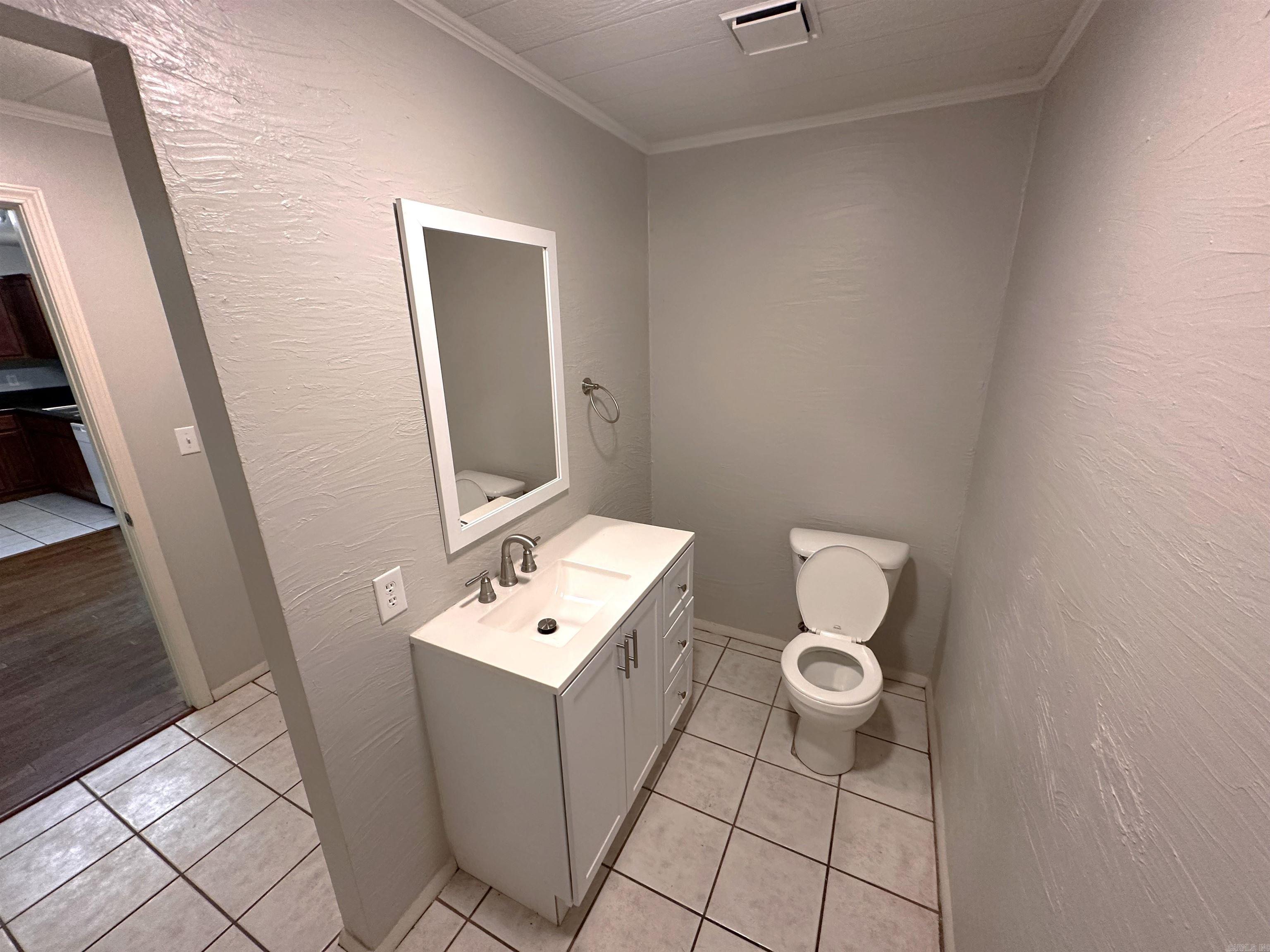 2202 Arkansas  Conway, AR
