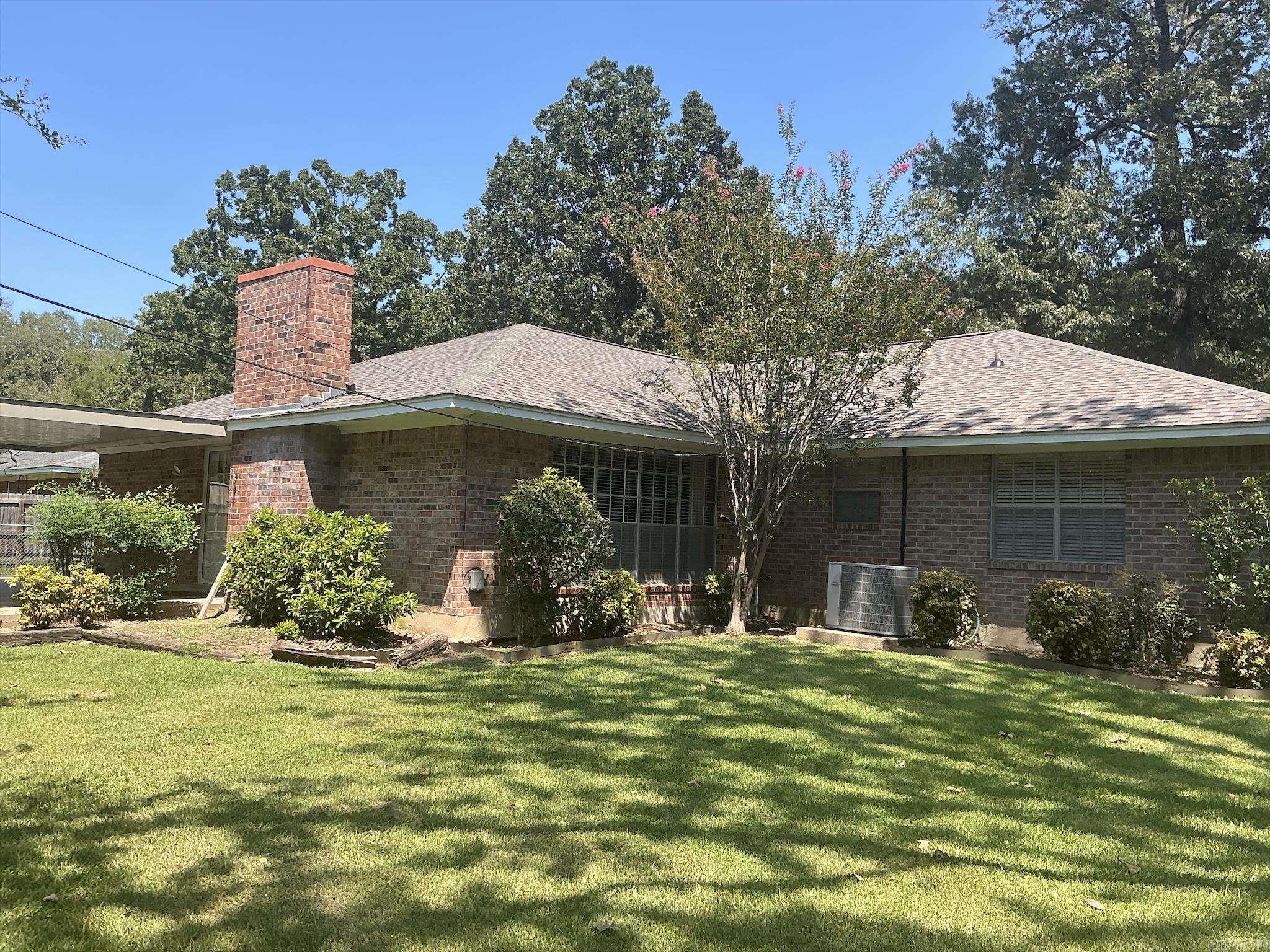 1204 Cypress  Crossett, AR