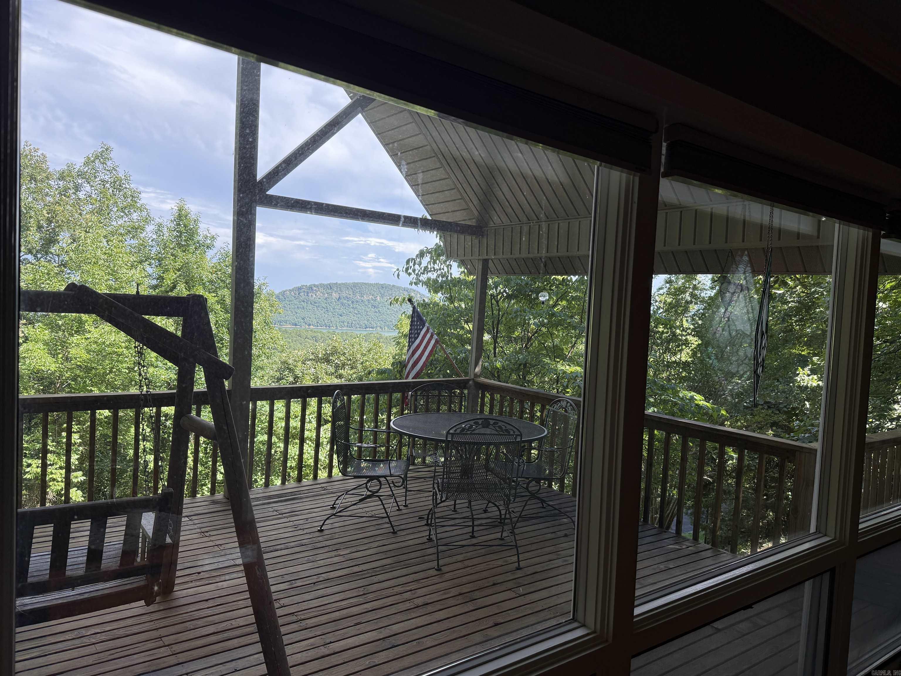 236 Lakedwellers Rd.  Fairfield Bay, AR